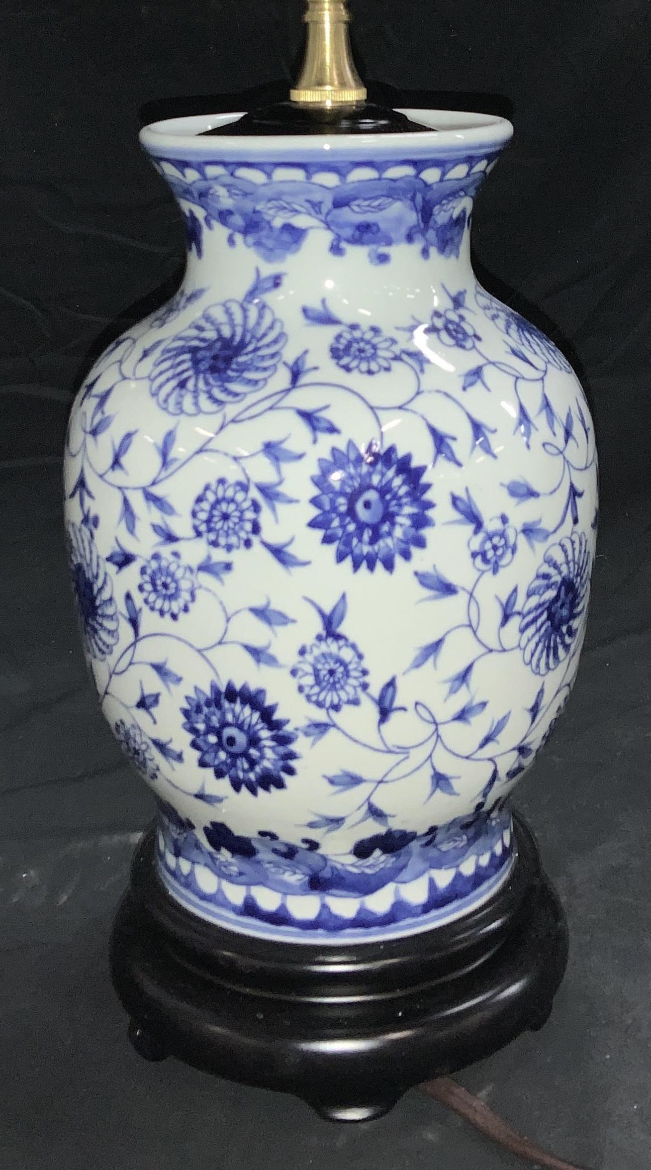 Blue & White Asian Porcelain Lamp on Asian Stand (1 of 9)