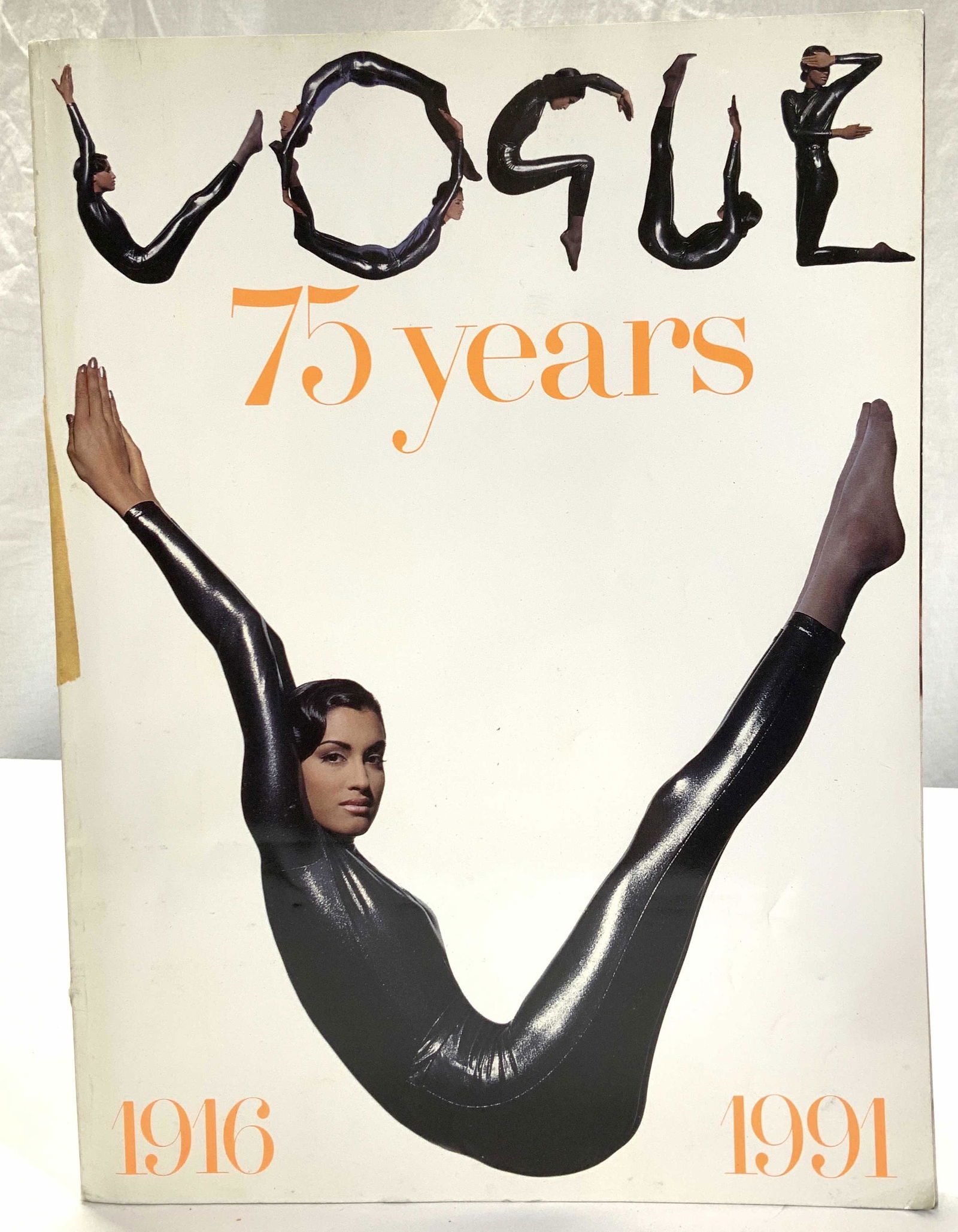 4 Magazines & More, Vogue, Girlyhead, Pinup Decals (1 of 11)