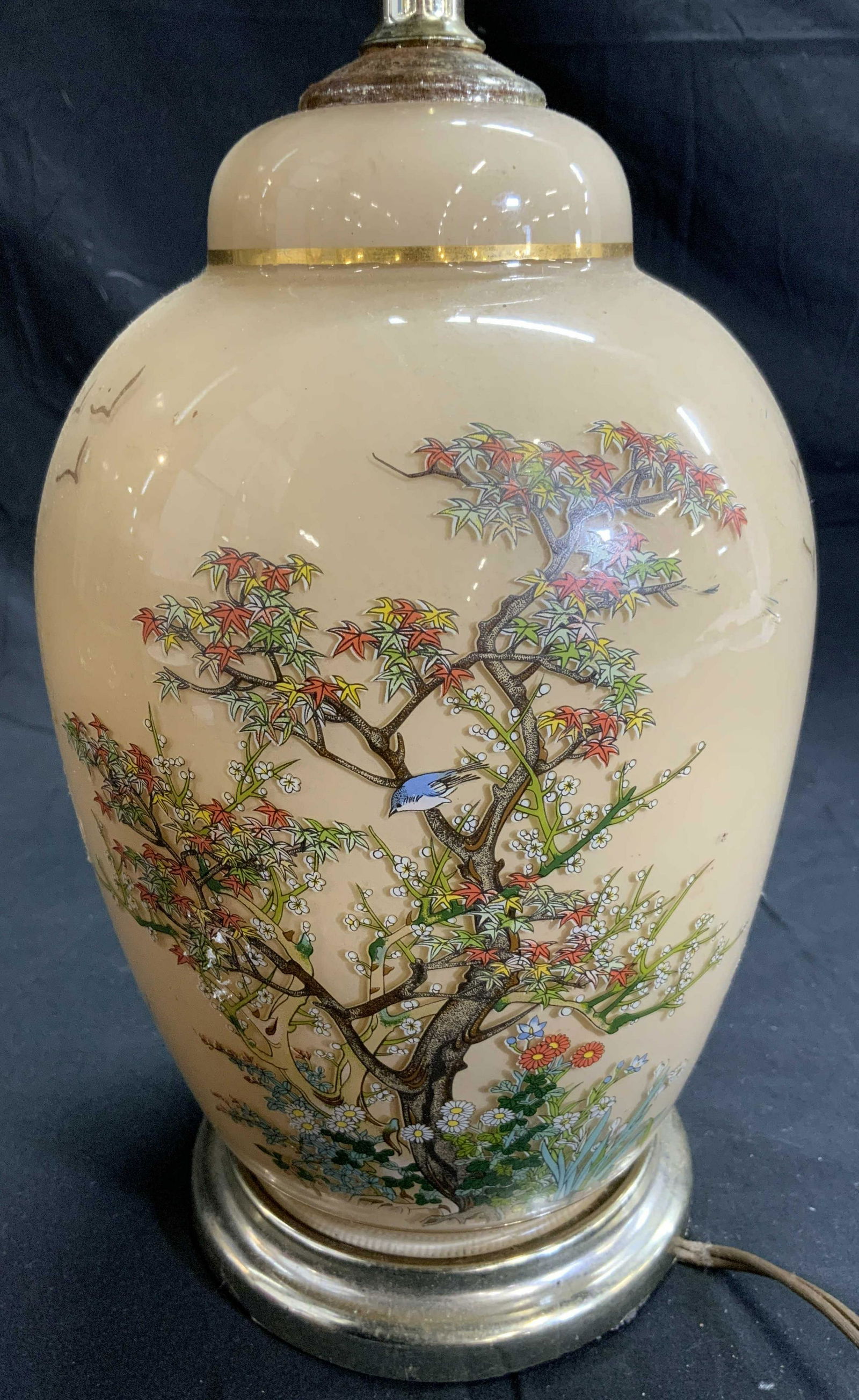 Vintage Asian Art Glass Table Lamp (1 of 6)