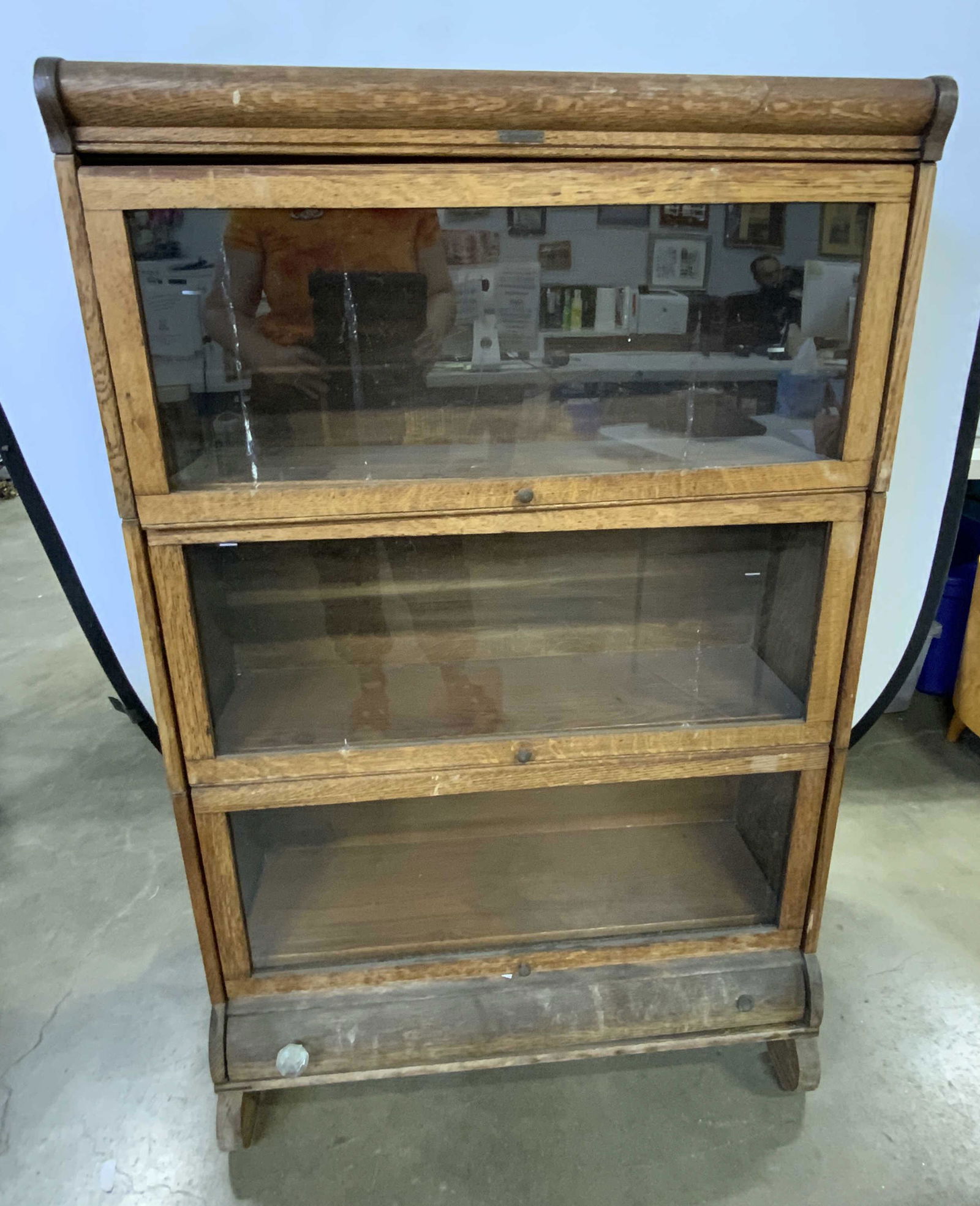 LUNDSTROM Vintage Wood & Glass Barrister Bookcase (1 of 11)