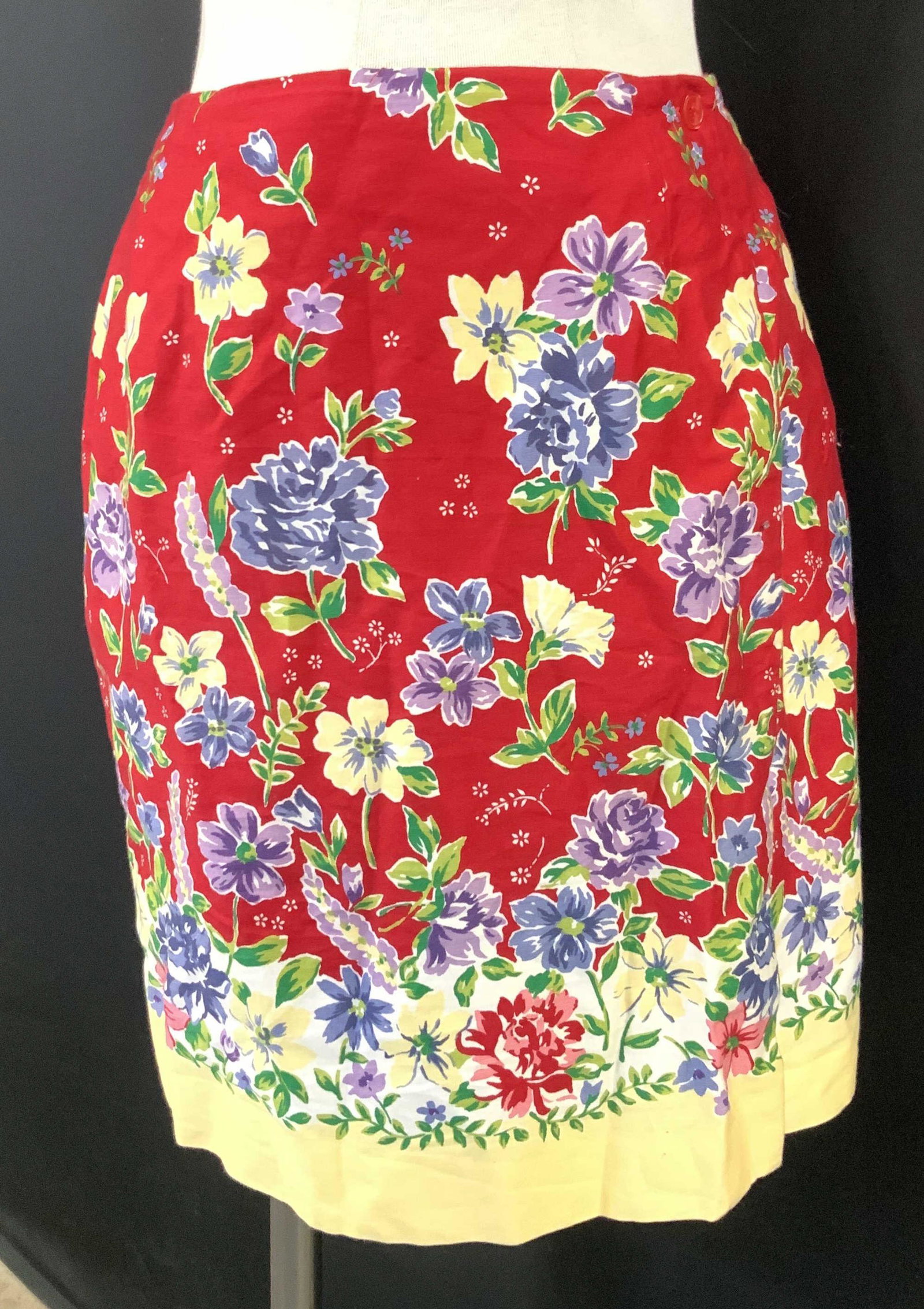 Talbots French Country Flower Cotton Skirt: Talbots Petites Size 12, cotton French country with lovely violet and butter yellow flowers on tomato red background. Acetate Lined. Made in Hong Kong. Wrap style skirt, measures 19.5 in. L Like new D