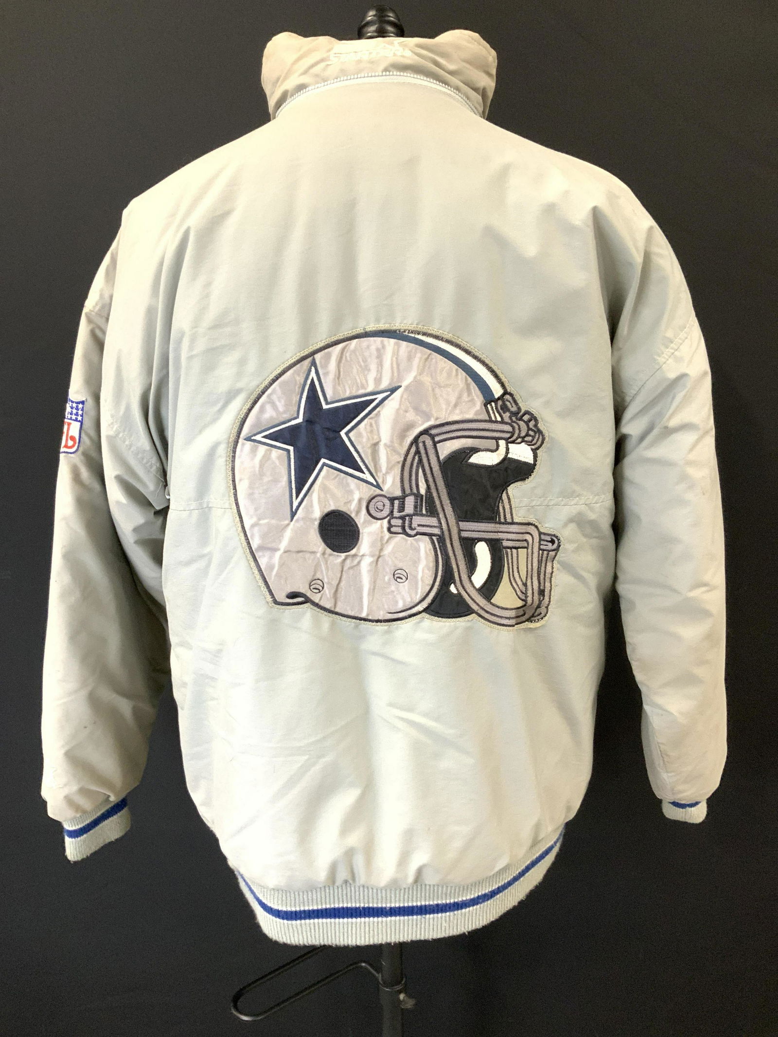 Dallas Cowboys Official NFL Puffer Winter Jacket (1 of 10)