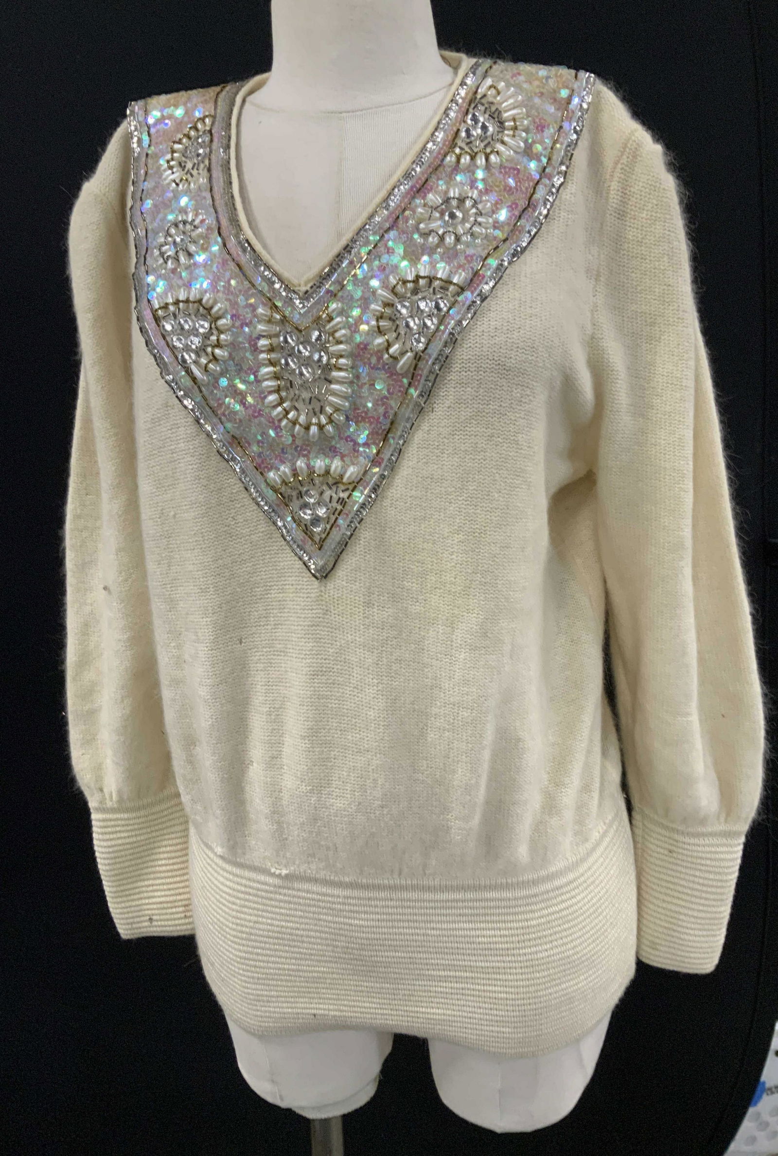 Spree International Lambswool Sweater, Hong Kong (1 of 8)