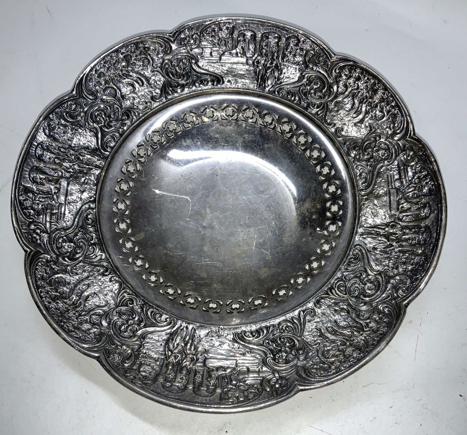 W.B Mfg Co Silver Plated Footed Dish, USA (1 of 6)