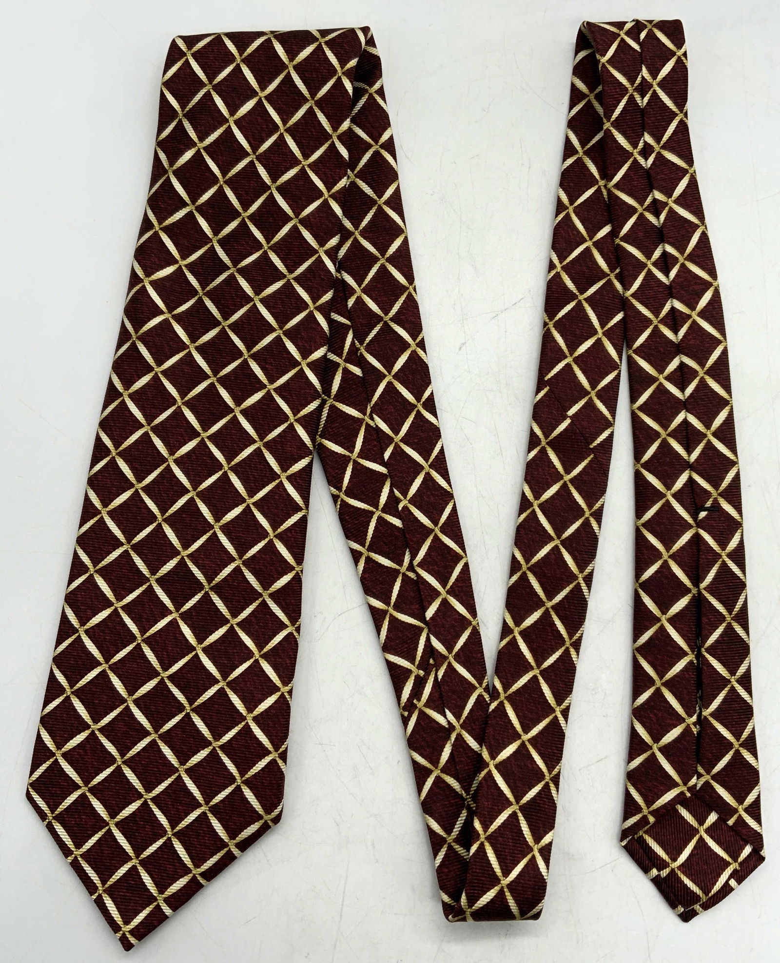 BULGARI Red Patterned Silk Tie, Luxury Menswear (1 of 6)