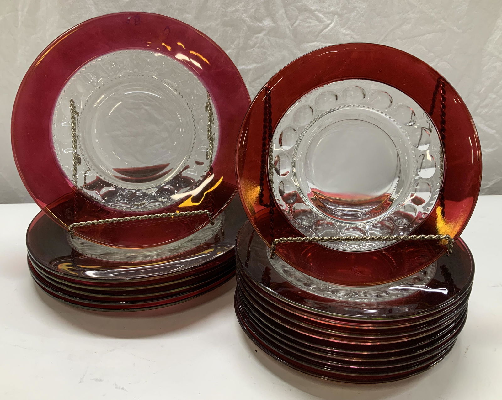 Mid Century Cranberry and Clear Glass Plate Set 16 (1 of 6)