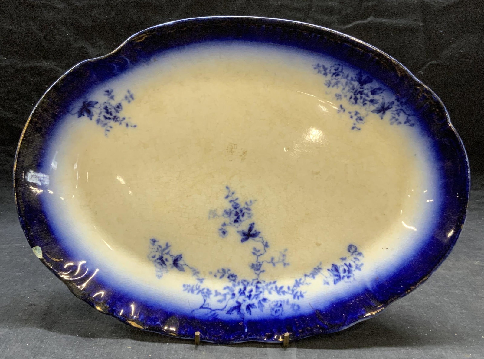 Vtg LA BELLE CHINA Blue & White Floral Platter: Vintage, possibly antique, La Belle China blue and white China ware platter with floral motif. Trademarked to underside. Measures approx. 13.75 x 10 inches. Crazing and small chips observed. La belle 