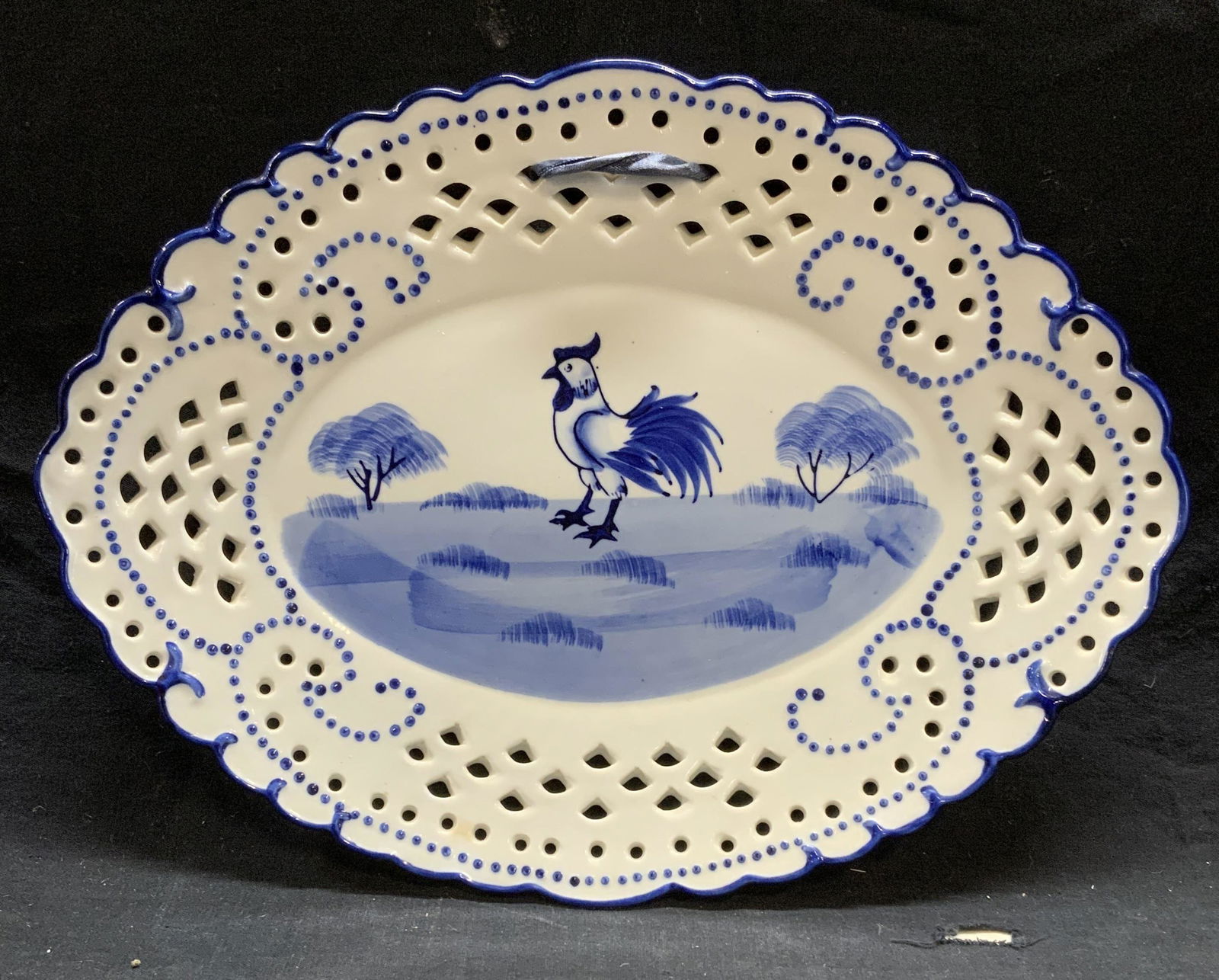 Vtg LILLIAN VERNON Ceramic Chicken Display Dish (1 of 7)