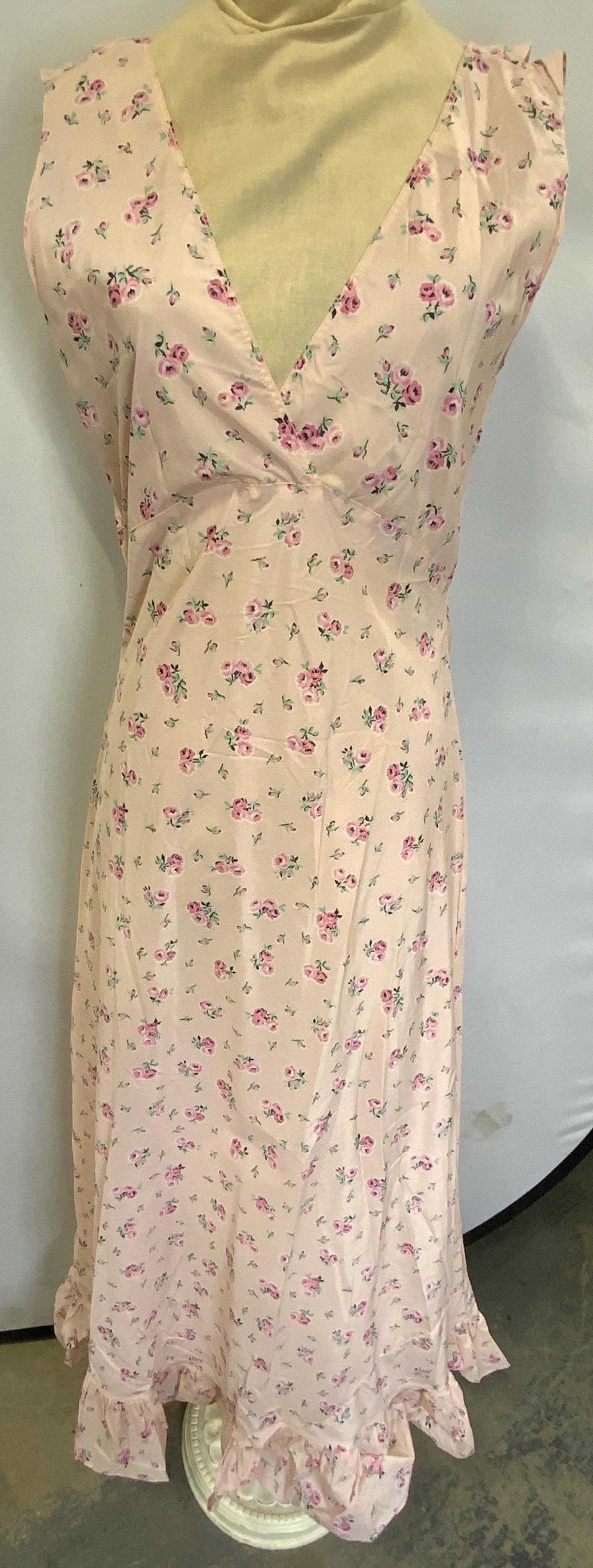 Fruit of the Loom Pink Floral Maxi Dress (1 of 6)