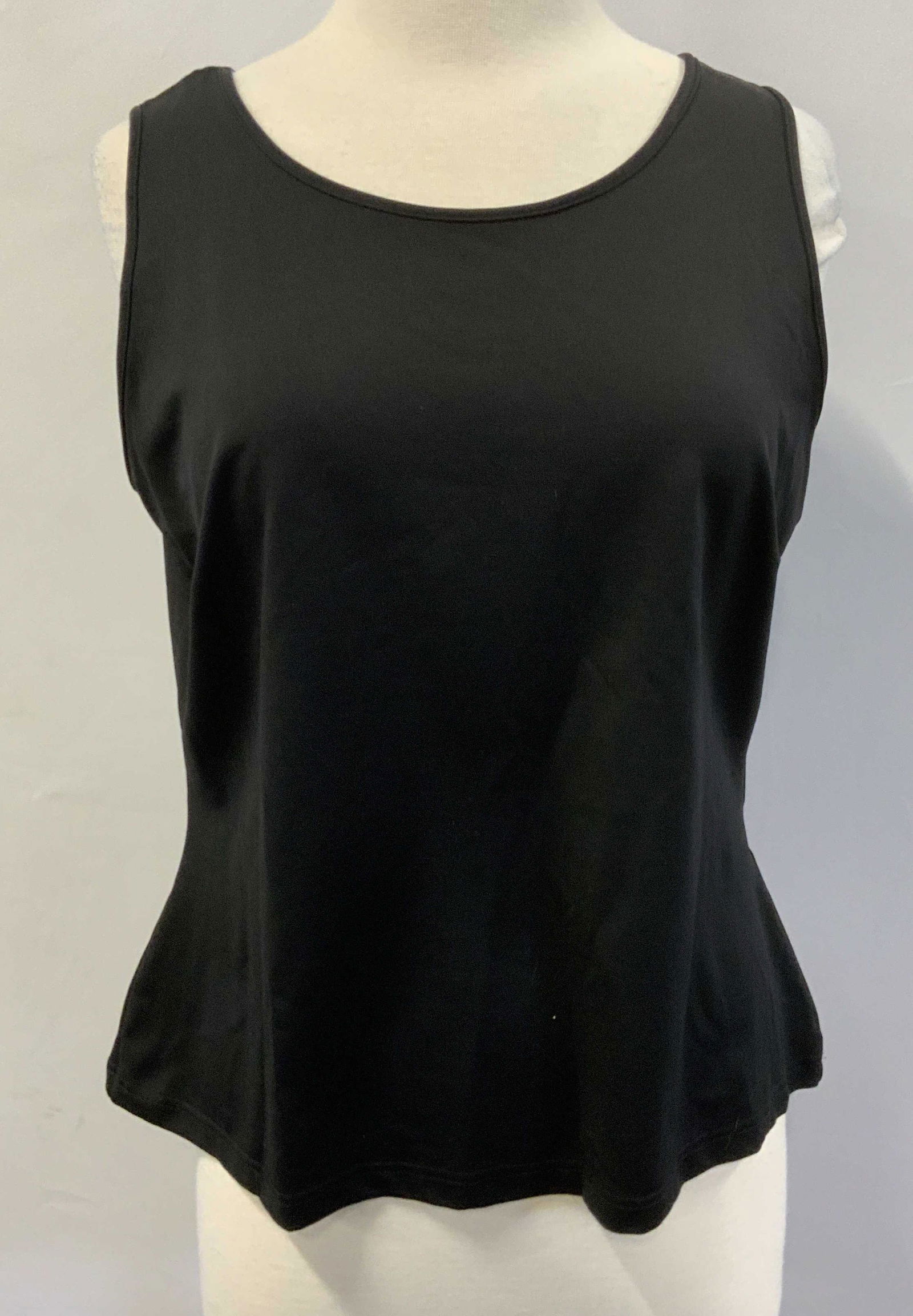 ANNE FONTAINE Basic Layering Tank Top, France (1 of 6)