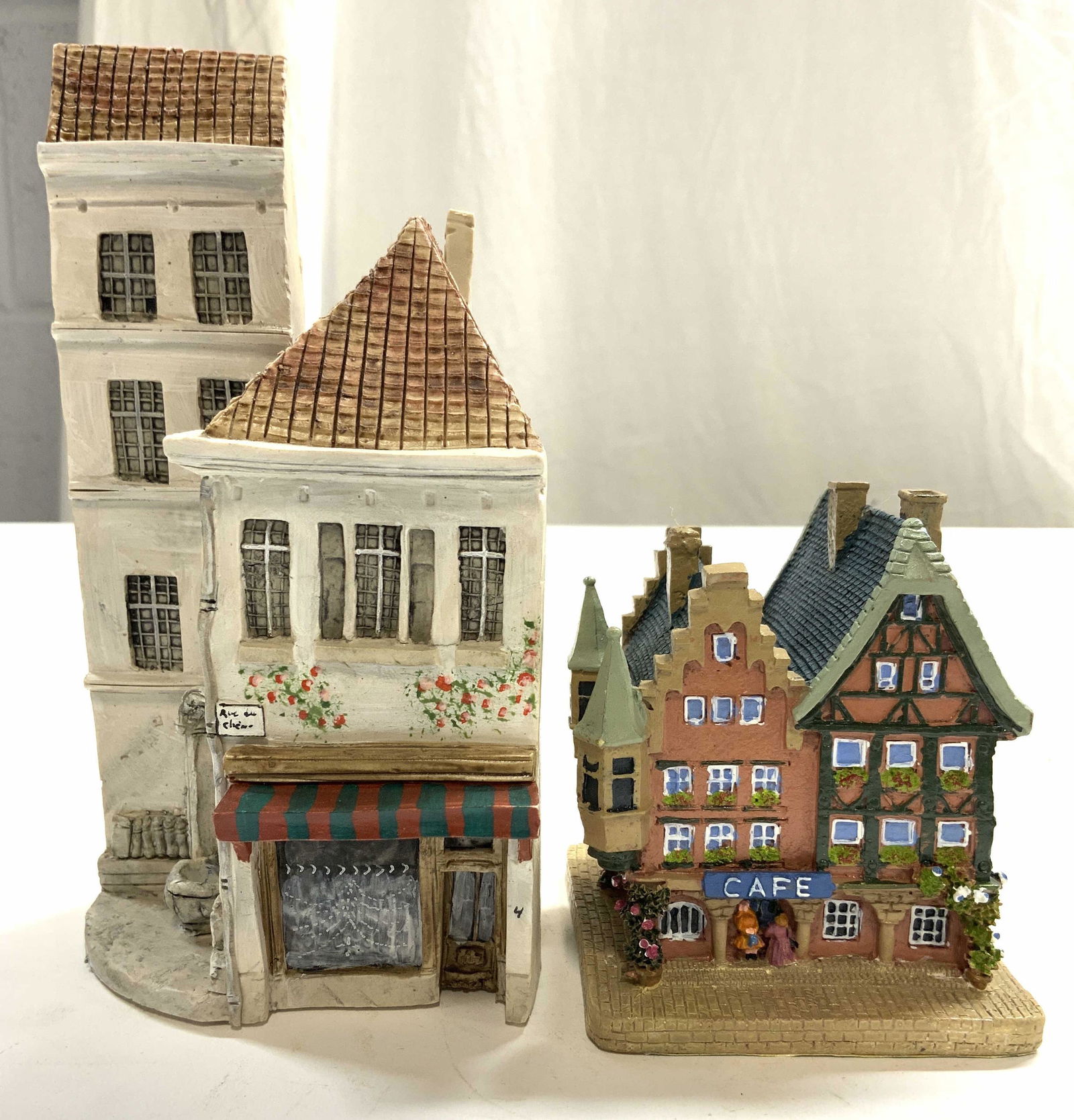 Signed 2 Vintage Plaster Storefront Figures (1 of 8)