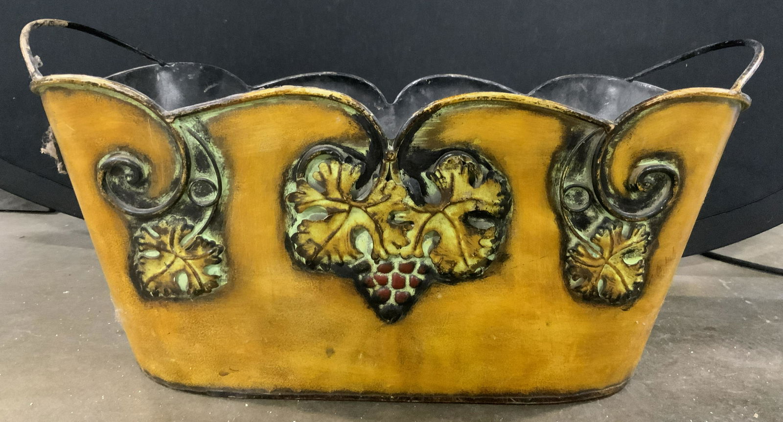 Vintage Toleware Planter W Handles (1 of 7)