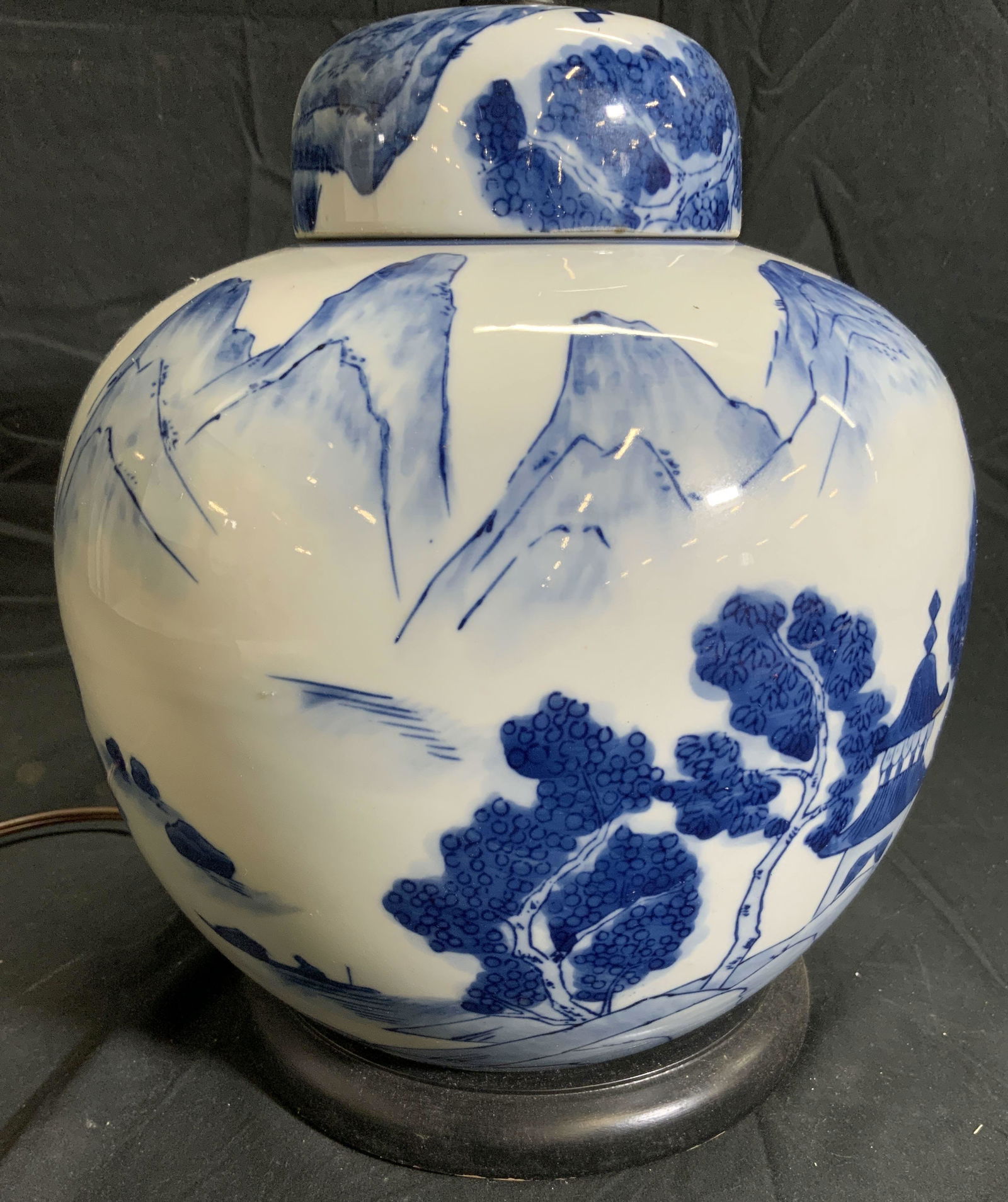 Vintage Asian Porcelain Lamp W Wood Base (1 of 7)