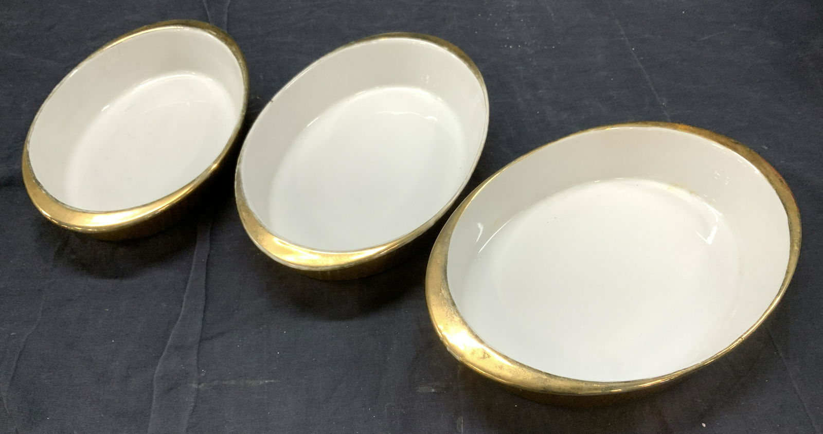 APILCO Set 3 Porcelain Soufflé Dishes, France (1 of 6)