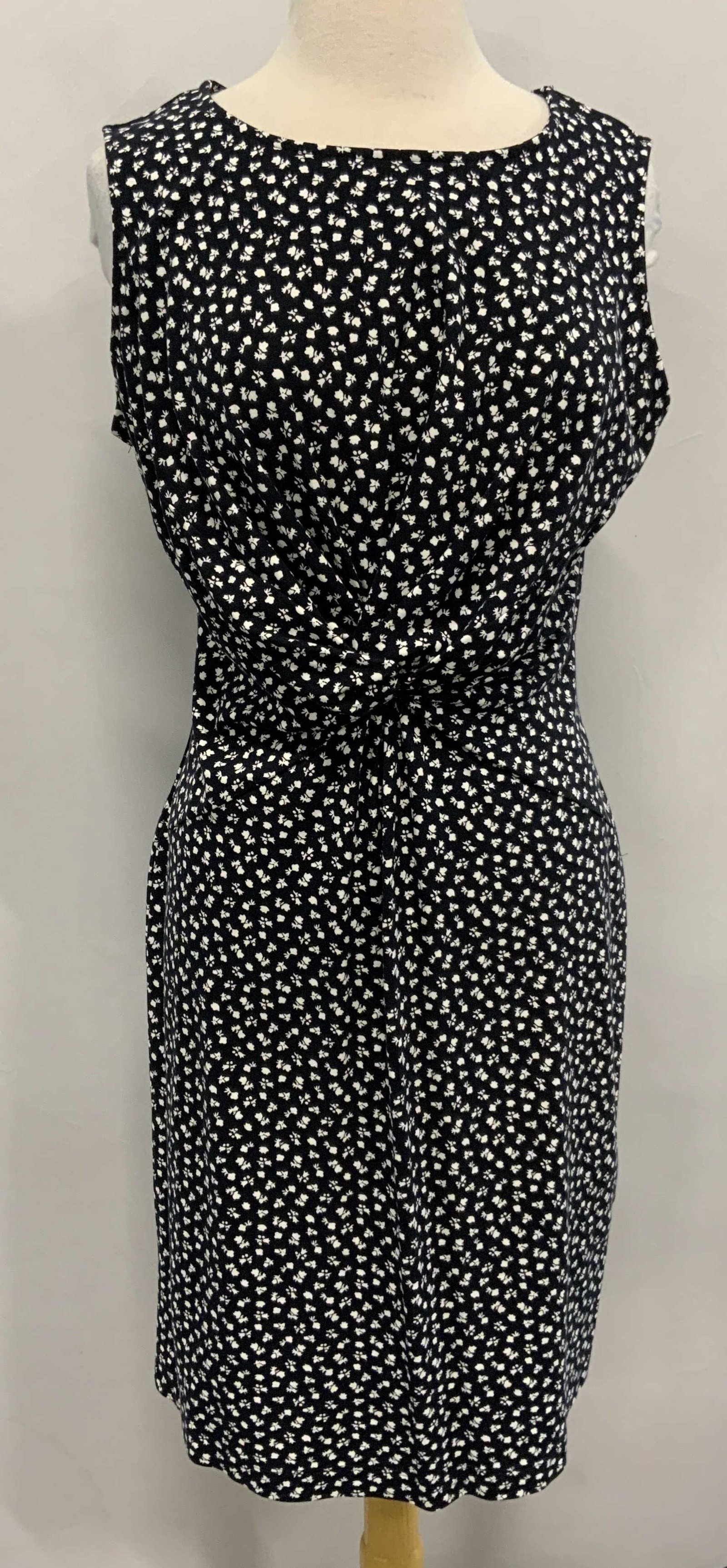 BROOKS BROTHERS Black Floral Print Midi Dress: Brooks Brothers black and white floral print sleeveless midi dress. Size L. Rayon, nylon, and spandex blend. Gently worn. Brooks brothers, brooks brothers dress, ladies designer dress, ladies designer