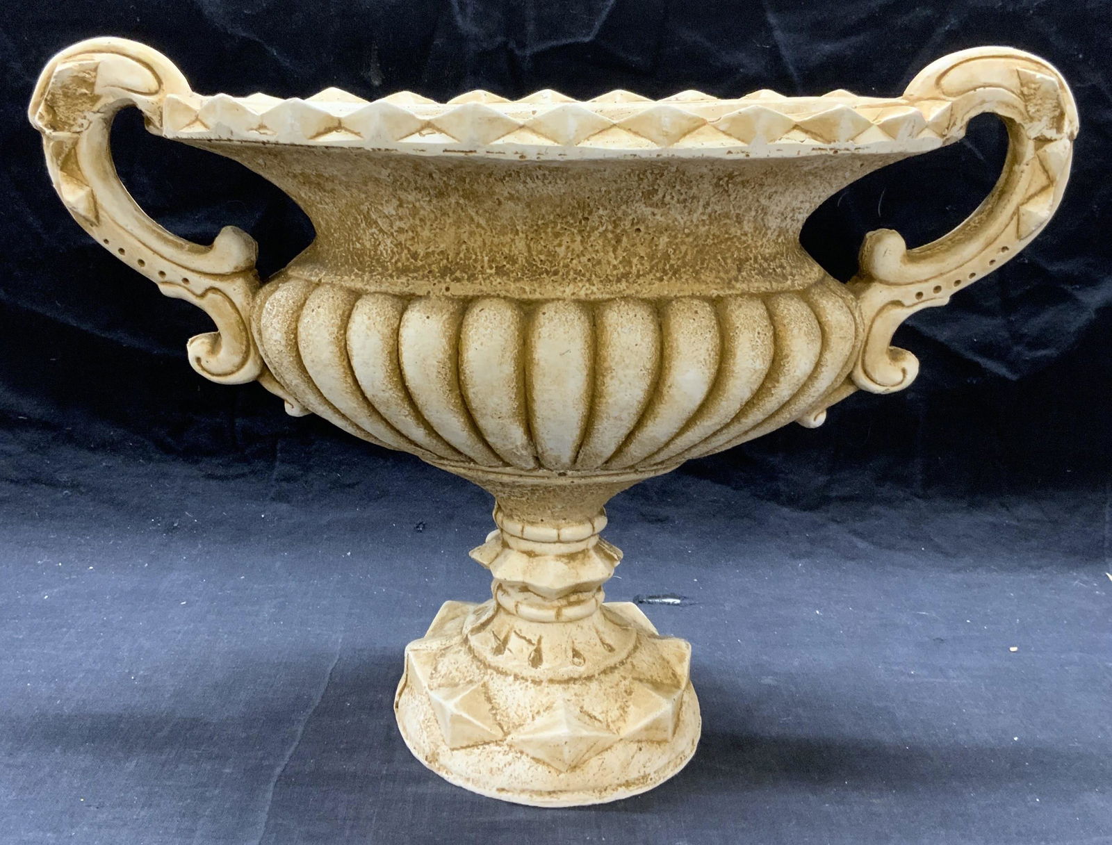 Vintage SF IMPORTS Ceramic Urn Planter Canada (1 of 8)