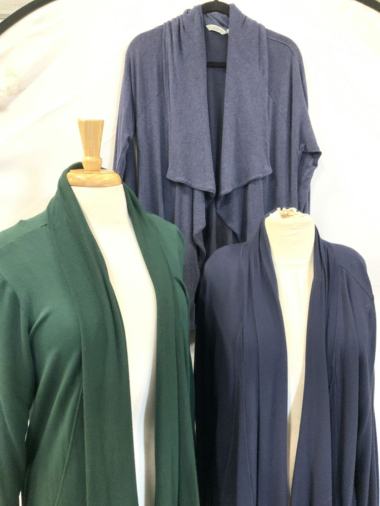 Group 3 ATHLETA CARDIGAN KNITWEAR (1 of 8)