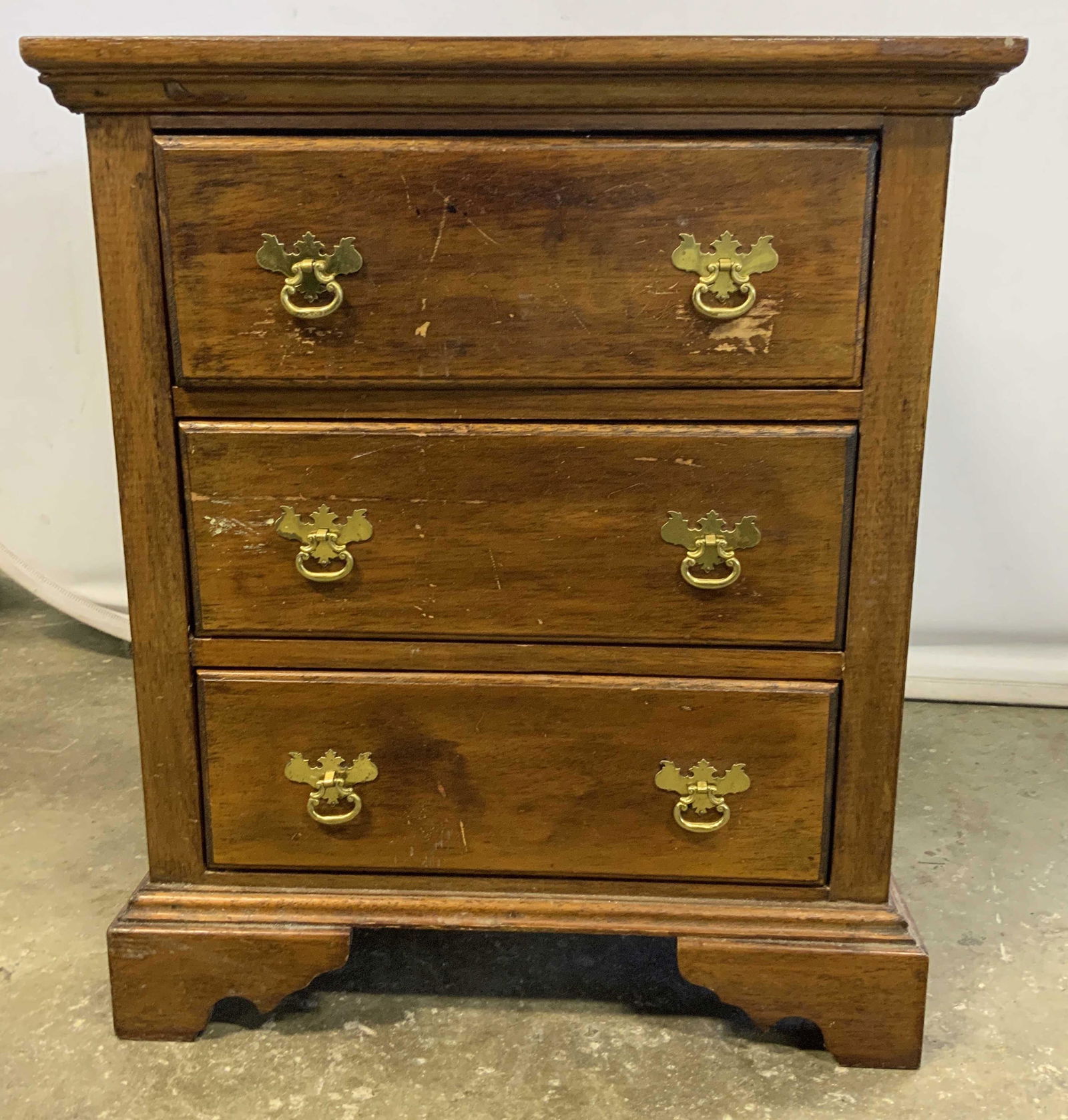 Vintage Chest Of Drawers W Cabinets (1 of 9)
