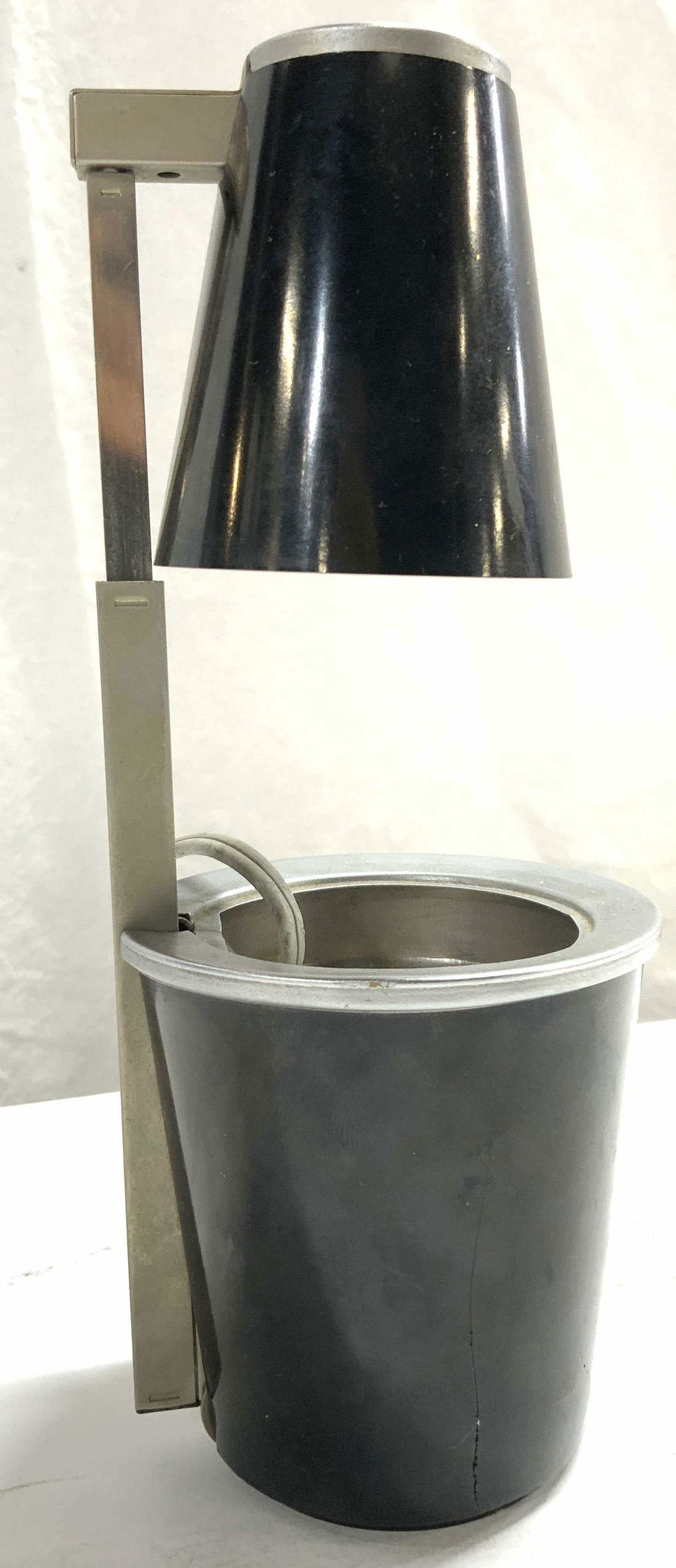 KOCH CREATIONS Metal Rotating Adjustable Lamp (1 of 7)