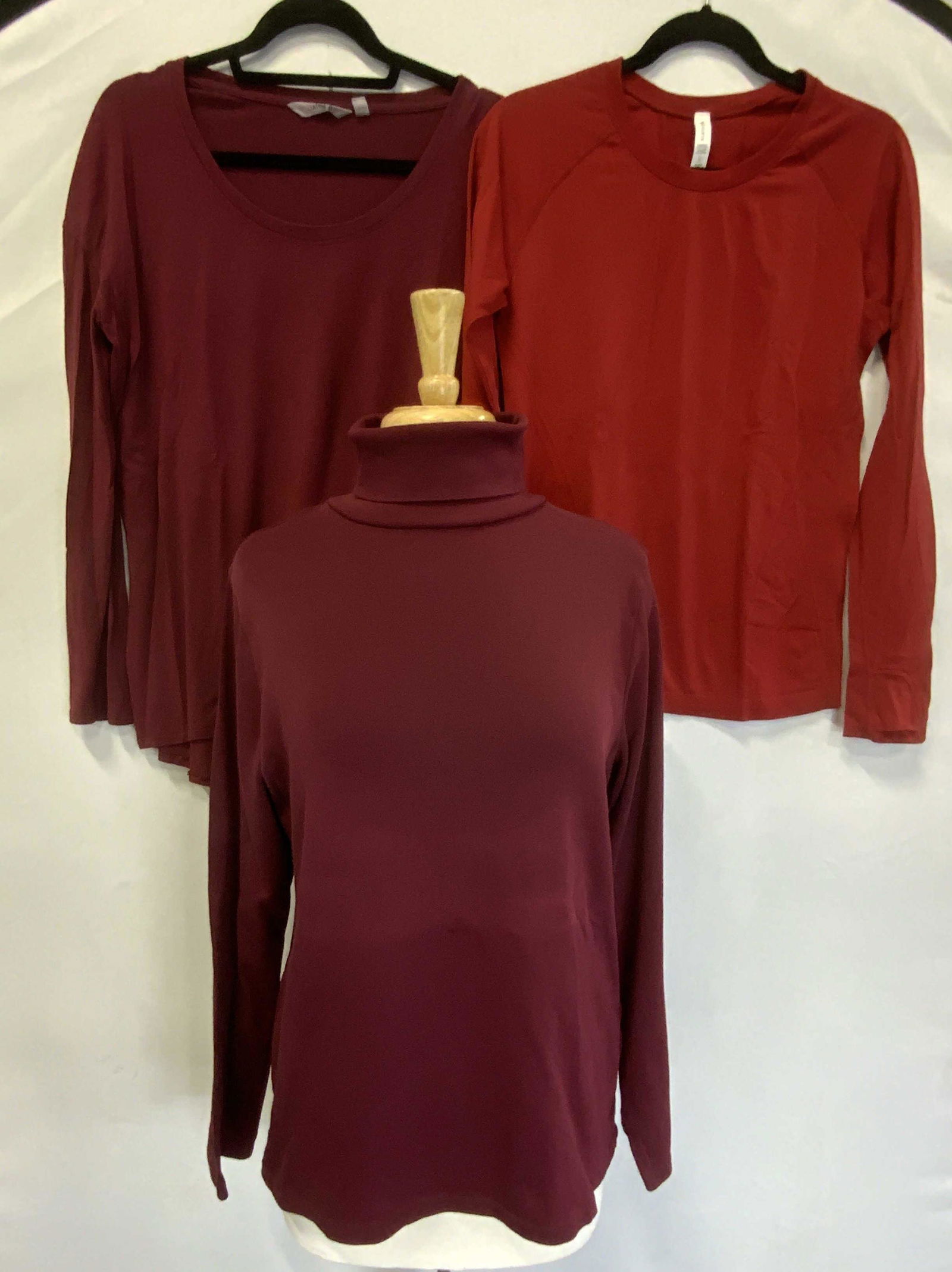 Lot 3 ATHLETA & J CREW Red Long Sleeve Tops (1 of 10)
