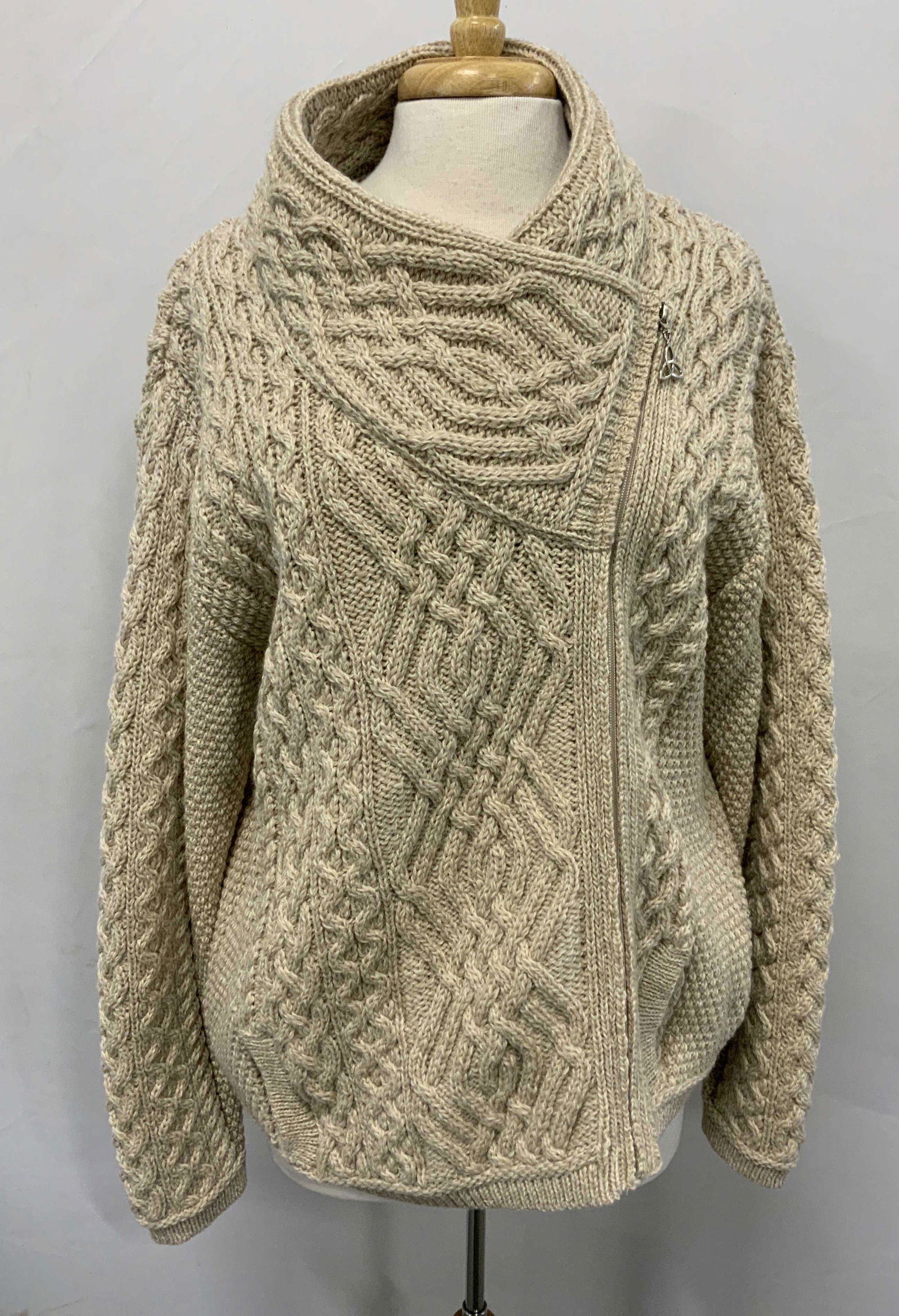 ARAN CRAFTS Beige Merino Wool Sweater Ireland (1 of 7)