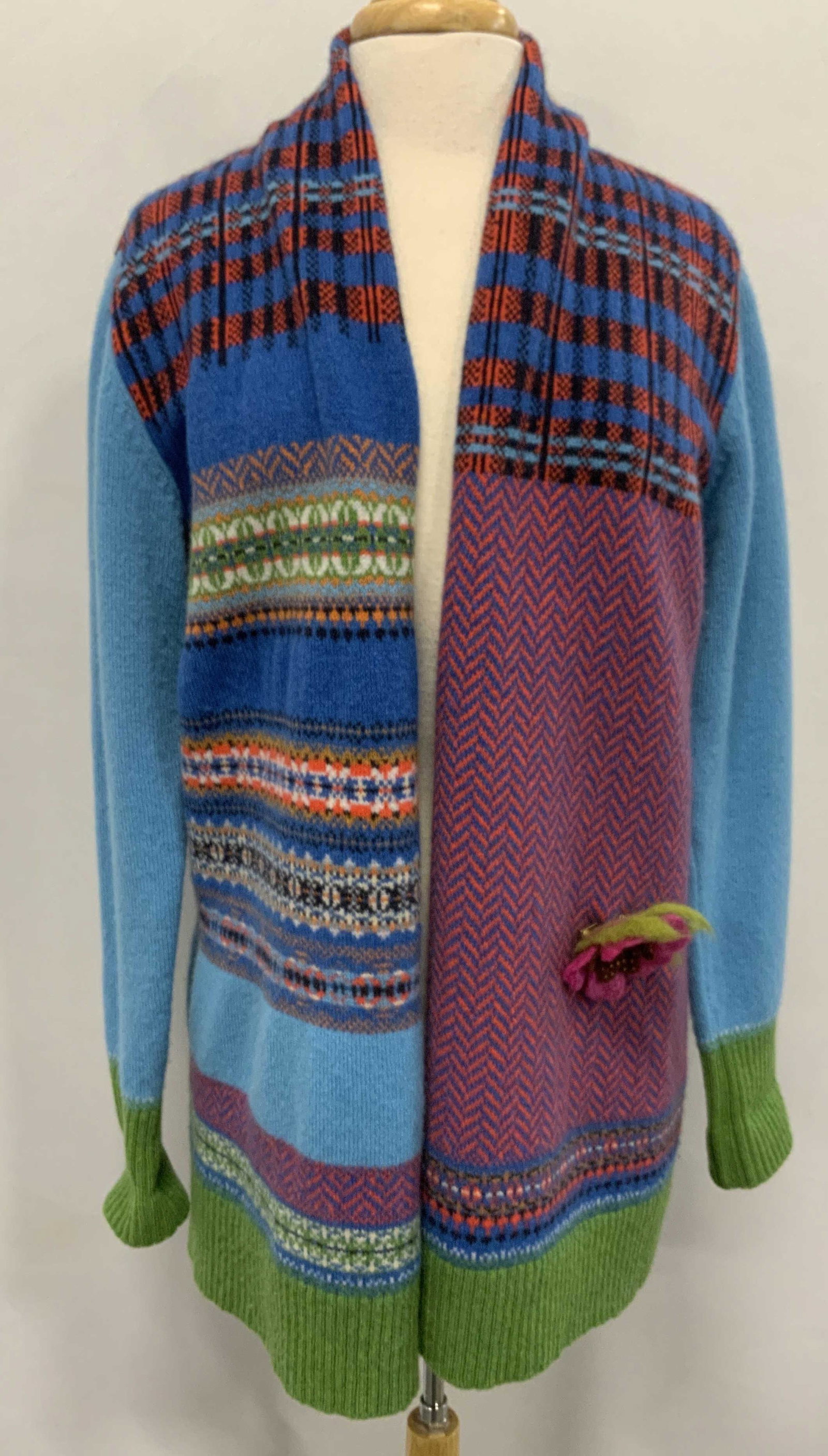 ERIBE Graphic Print Wool Cardigan Sweater Scotland: ERIBE multi color graphic print wool cardigan sweater with floral pin. . Size Medium/Large. Measures approx. 24 inches across chest laid flat. Made in Scotland. Gently worn. ERIBE, ERIBE sweater, ERIB