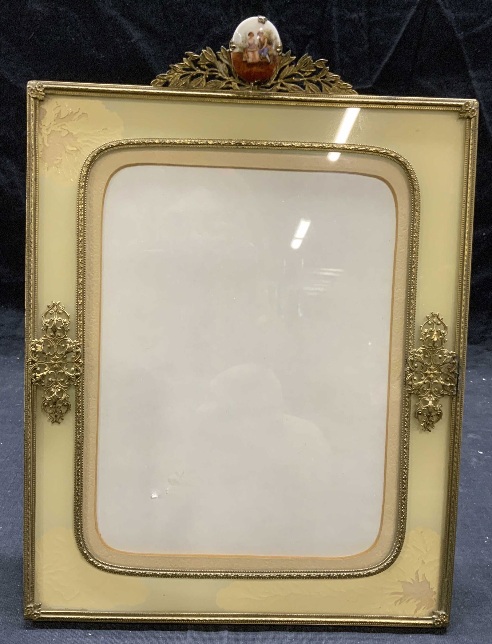 Vintage Brass Frame Easel Back Picture Frame (1 of 8)