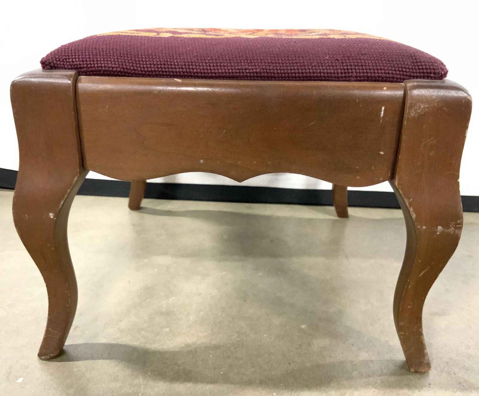 SUDBERRY HOUSE INC Wooden Needlepoint Footrest (1 of 7)