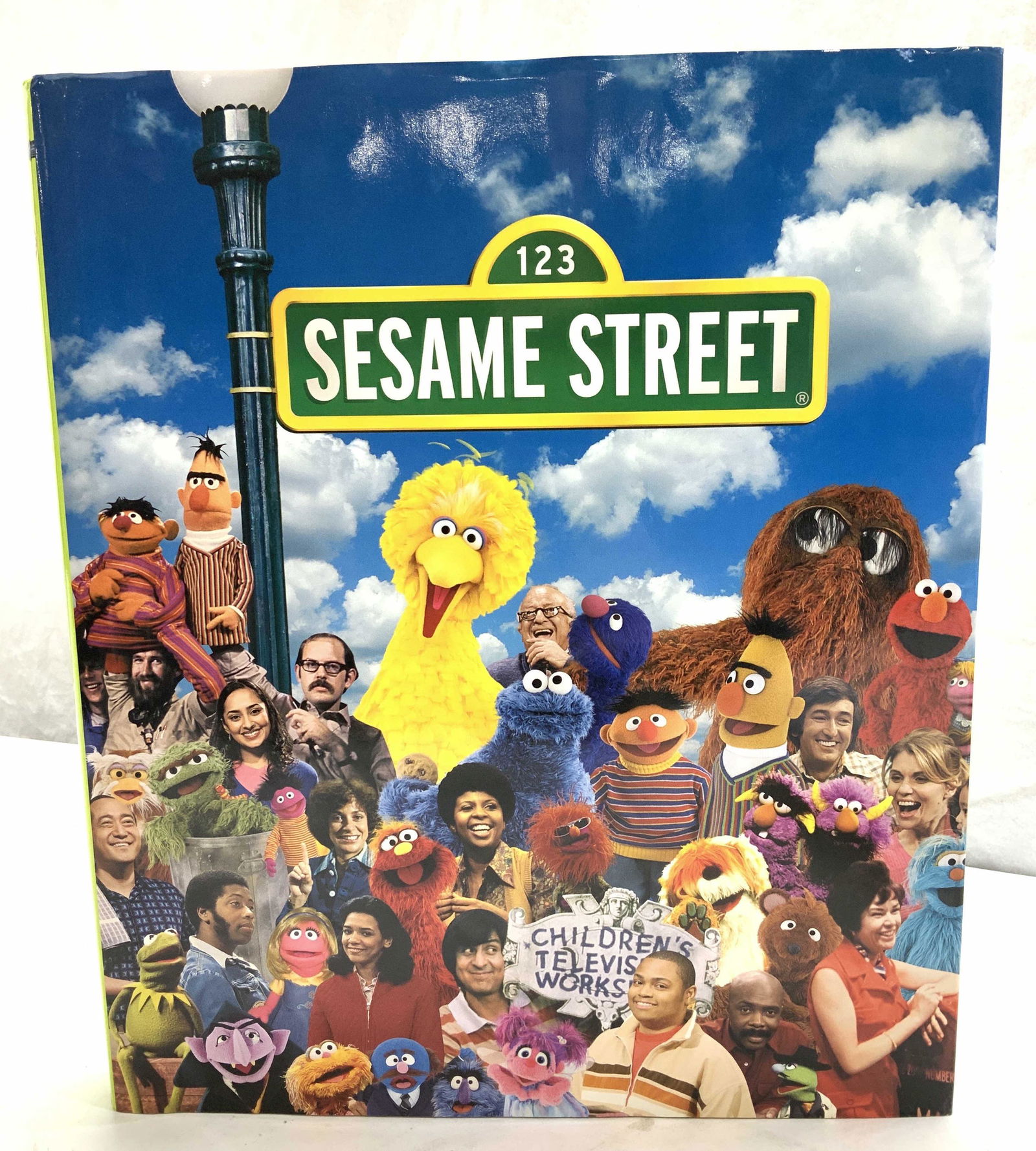 SESAME STREET History & Photo Book W DVD (1 of 11)