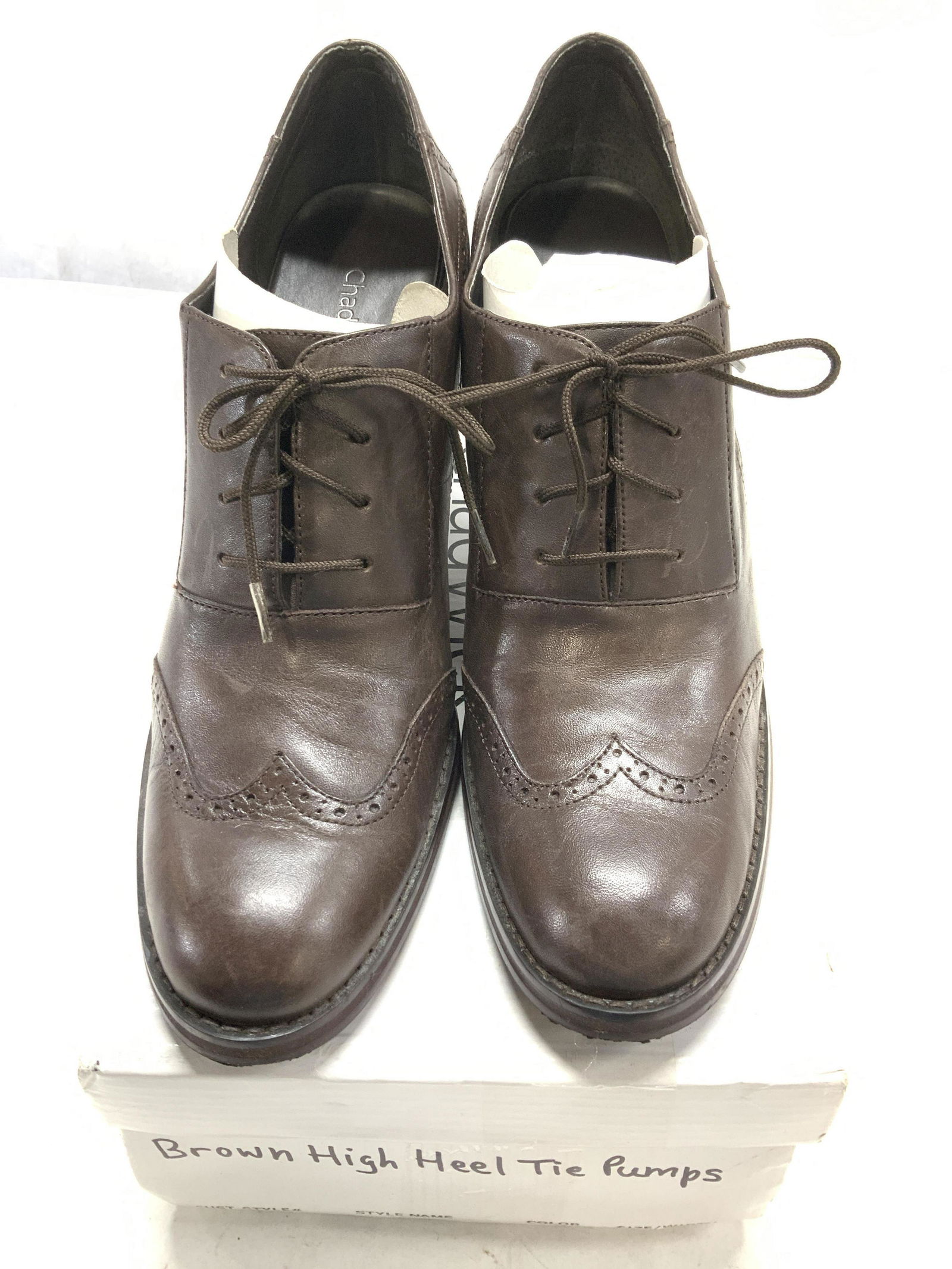 CHADWICKS Brown Leather Heel Oxfords, Box: Size 10M Leather Oxford High Heels , 3.5 in. heel . Rubber soles, Gently worn. Interior clean . Lace tie. In original box. Ladies shoewear, , ladies genuine leather high heels Oxford shoes, ladies foo