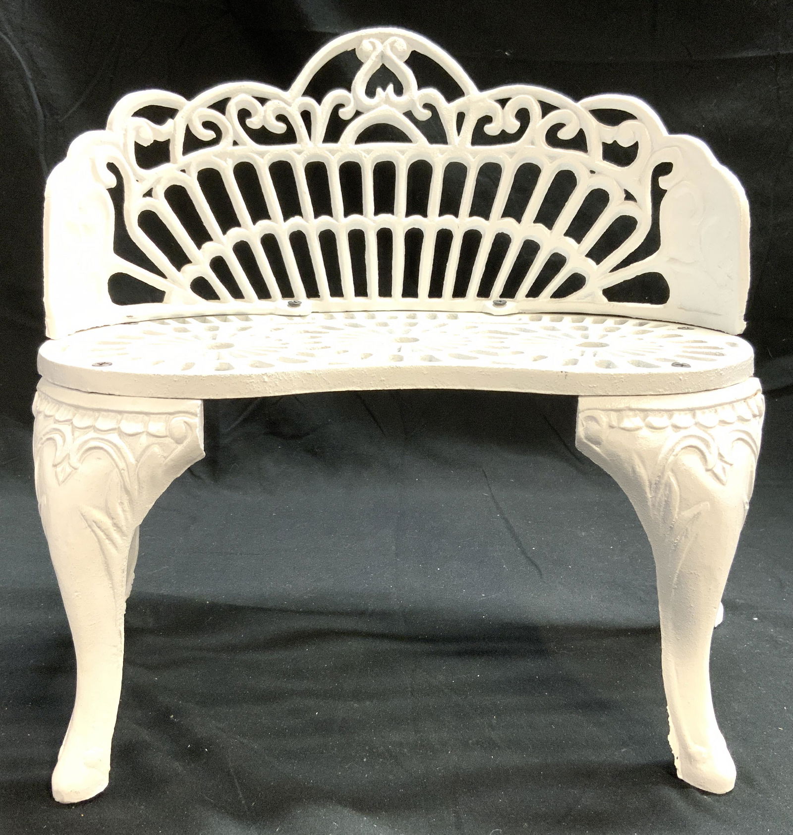 Vintage Iron Doll Furniture Bench White (1 of 8)
