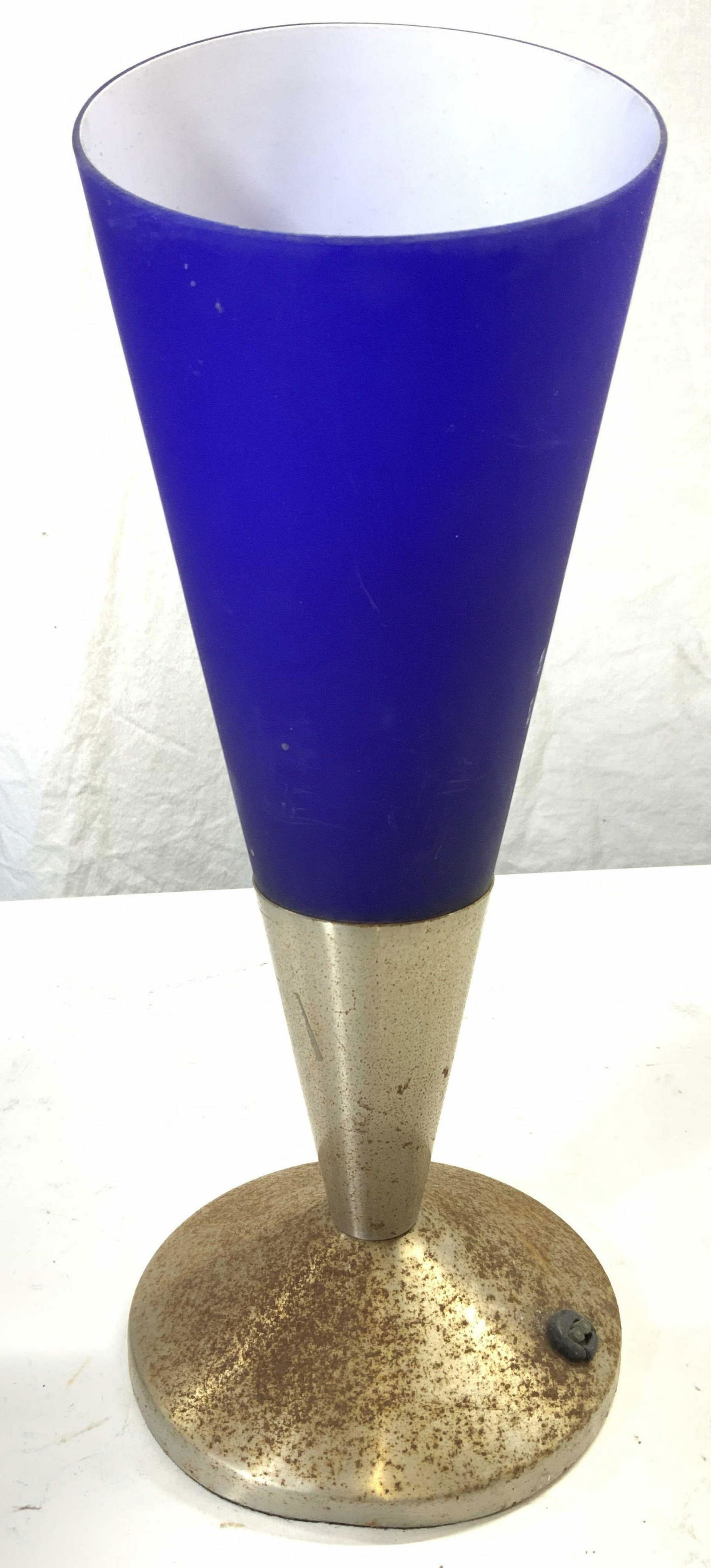 HAMPTON BAY KRYOLIT Vintage Cobalt Glass Lamp (1 of 7)