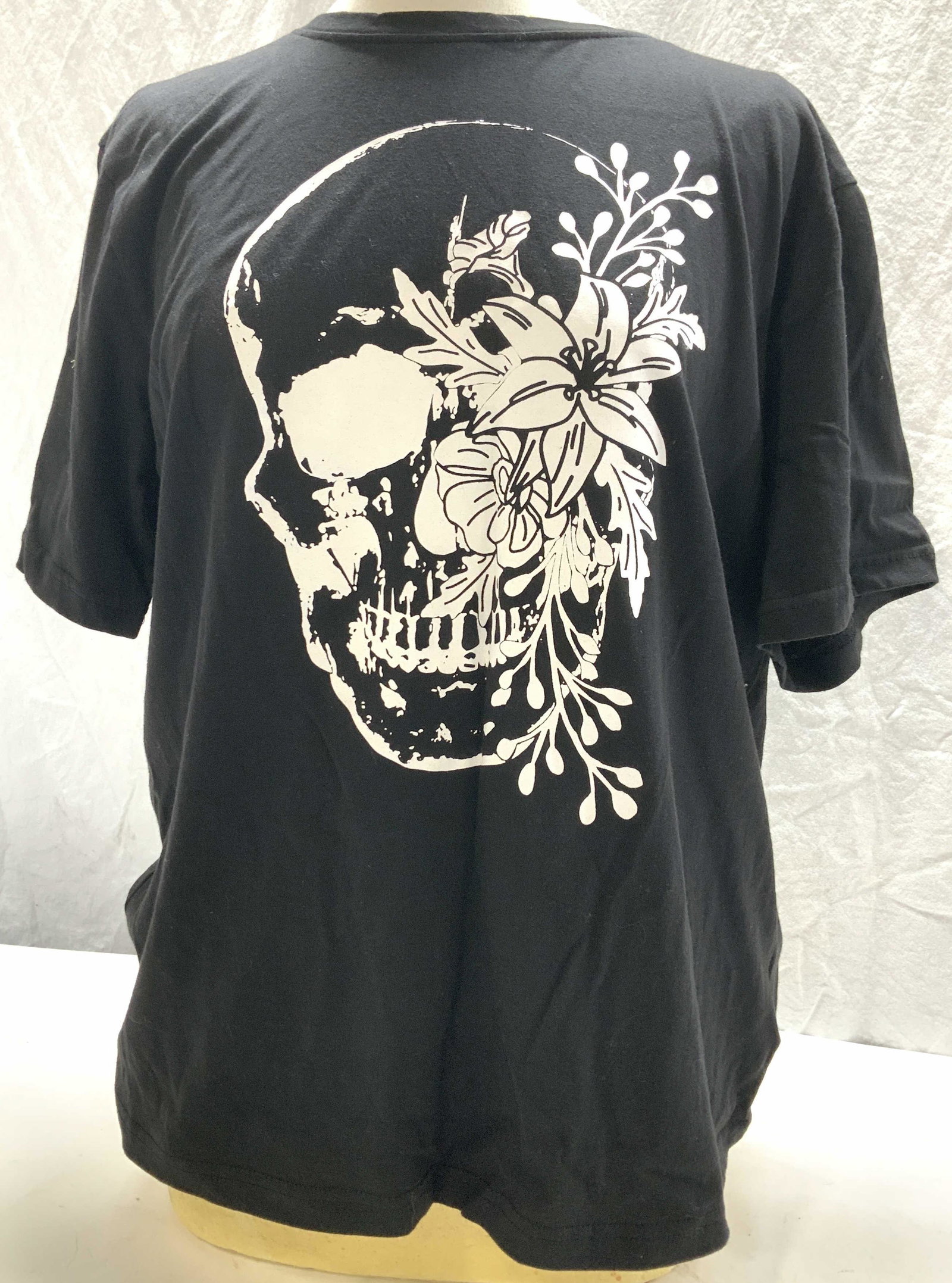BOLONGARO TREVOR Cotton Skull Shirt, NWT England (1 of 6)