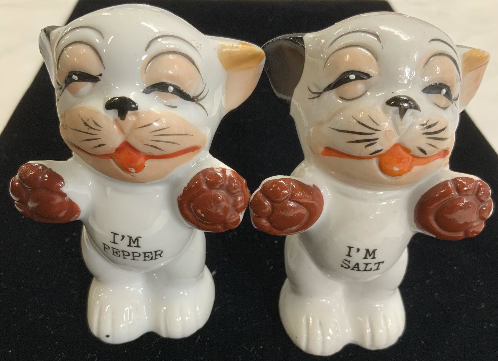 Pair Porcelain Dog Figural S & P Shakers, Japan (1 of 7)