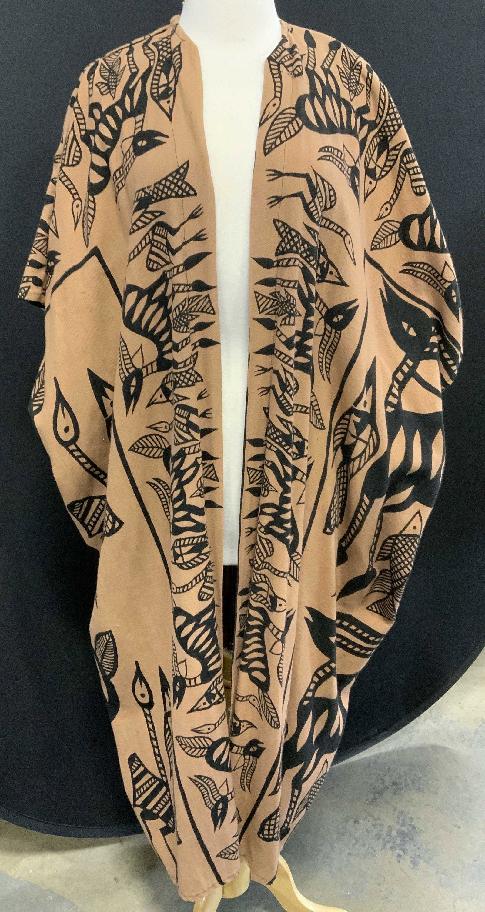 African Style Graphic Print Short Sleeve Jacket (1 of 6)