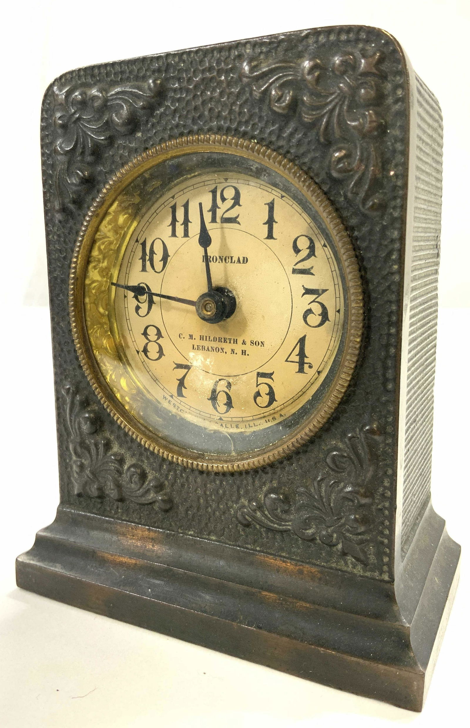 WESTCLOX IRON CLAD C M HILDRETH & SON Vtg Clock (1 of 8)