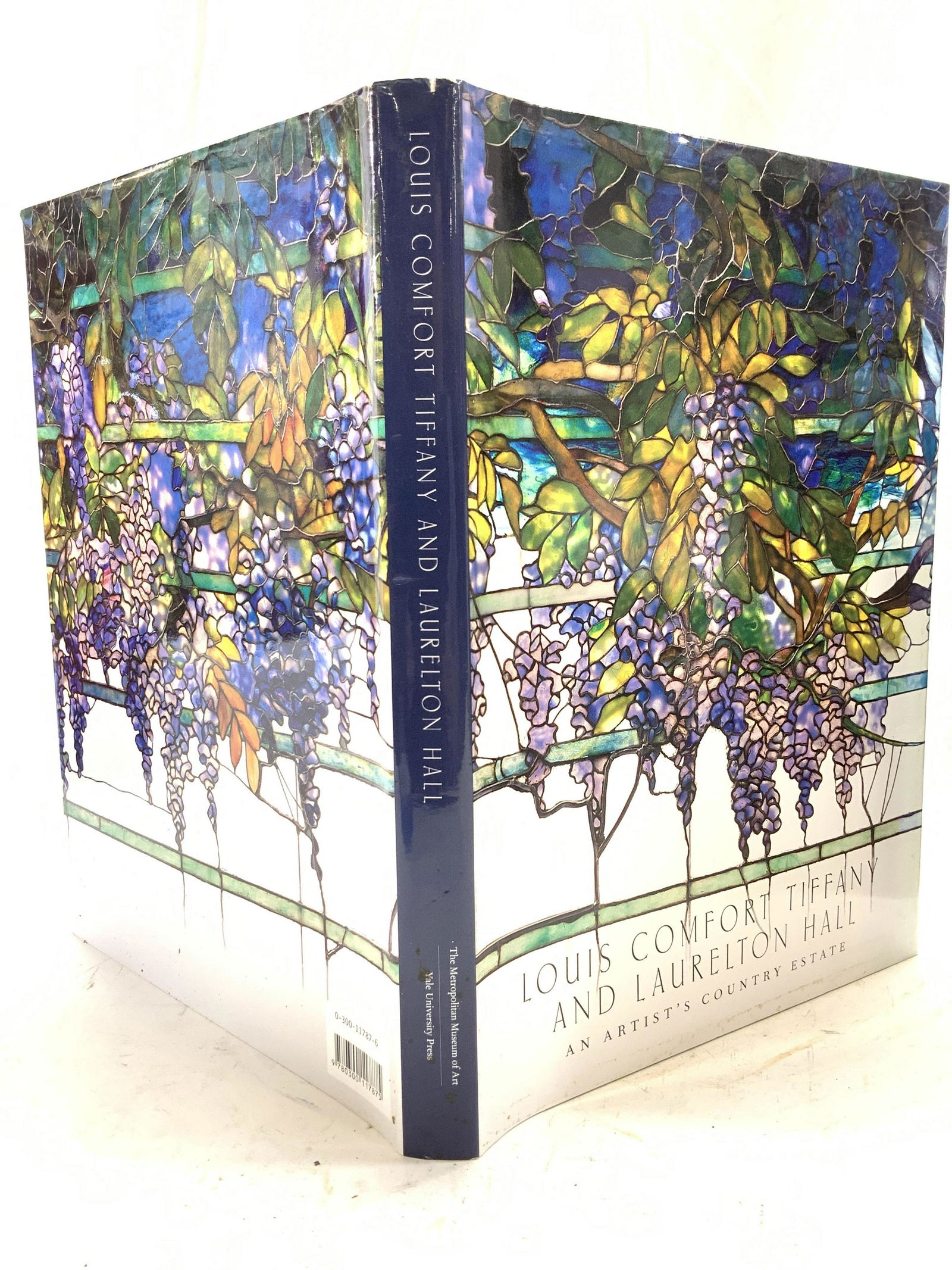 Coffee Table Bk Louis Comfort TIFFANY , The Met: LOUIS COMFORT TIFFANY AND LAURELTON HALL , AN ARTIST’S COUNTRY ESTATE, author Alice Cooney Frelinghuysen , published by The Metropolitan Museum of Art with Yale University Press, c. 2006. Book measu