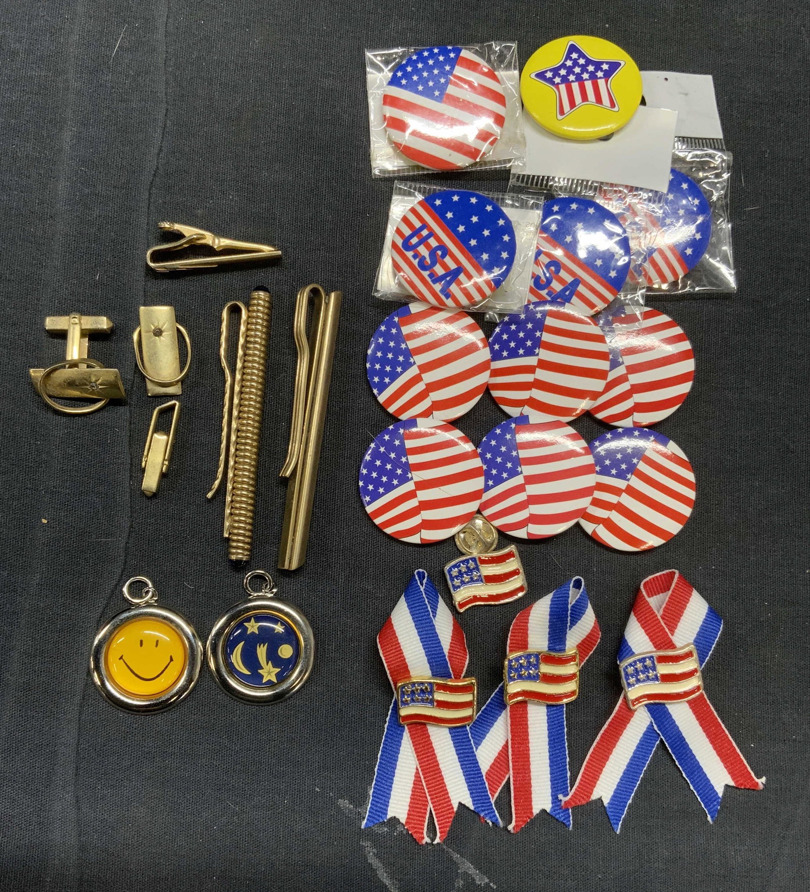Group American Flag Pins, Gold Tone Clips, More (1 of 10)