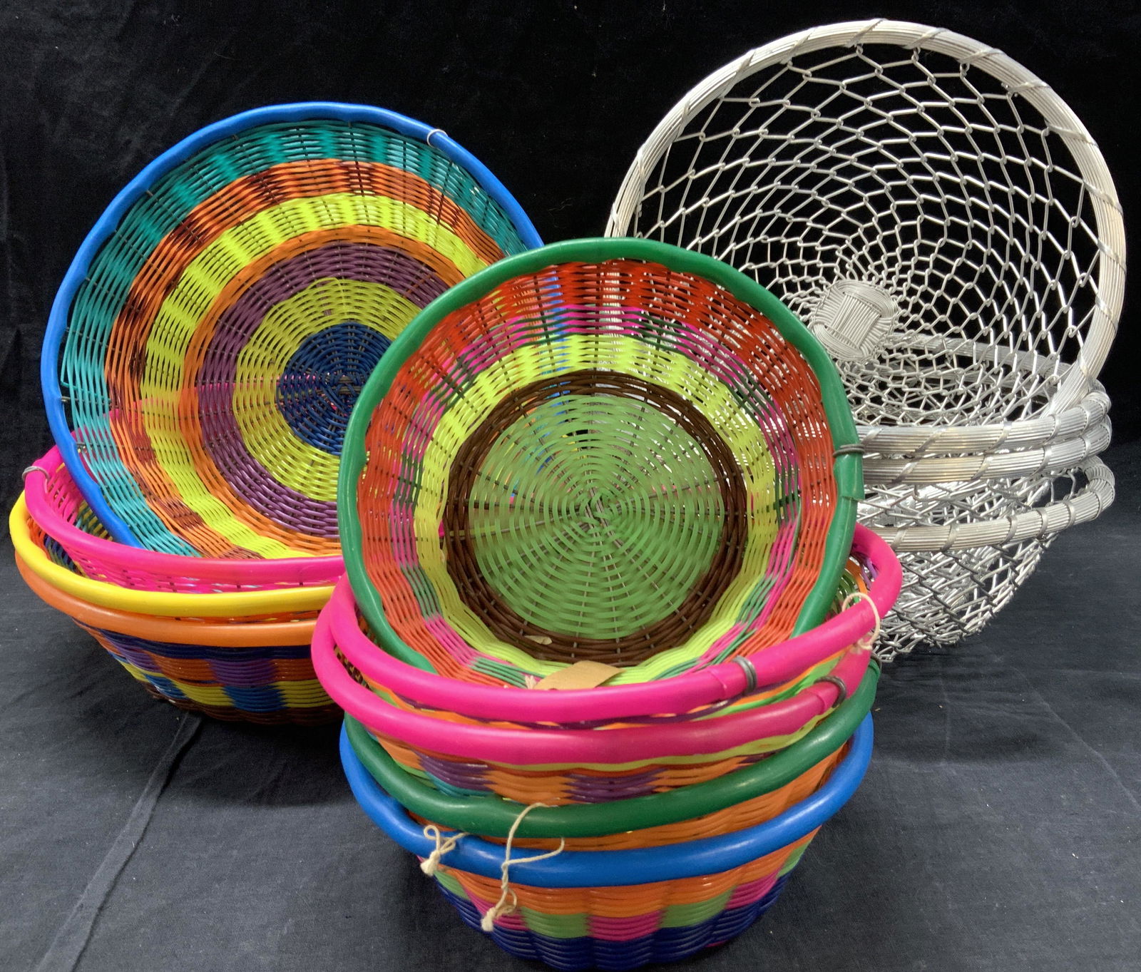 13 Vintage Plastic & Metal Baskets, Guatemala (1 of 15)