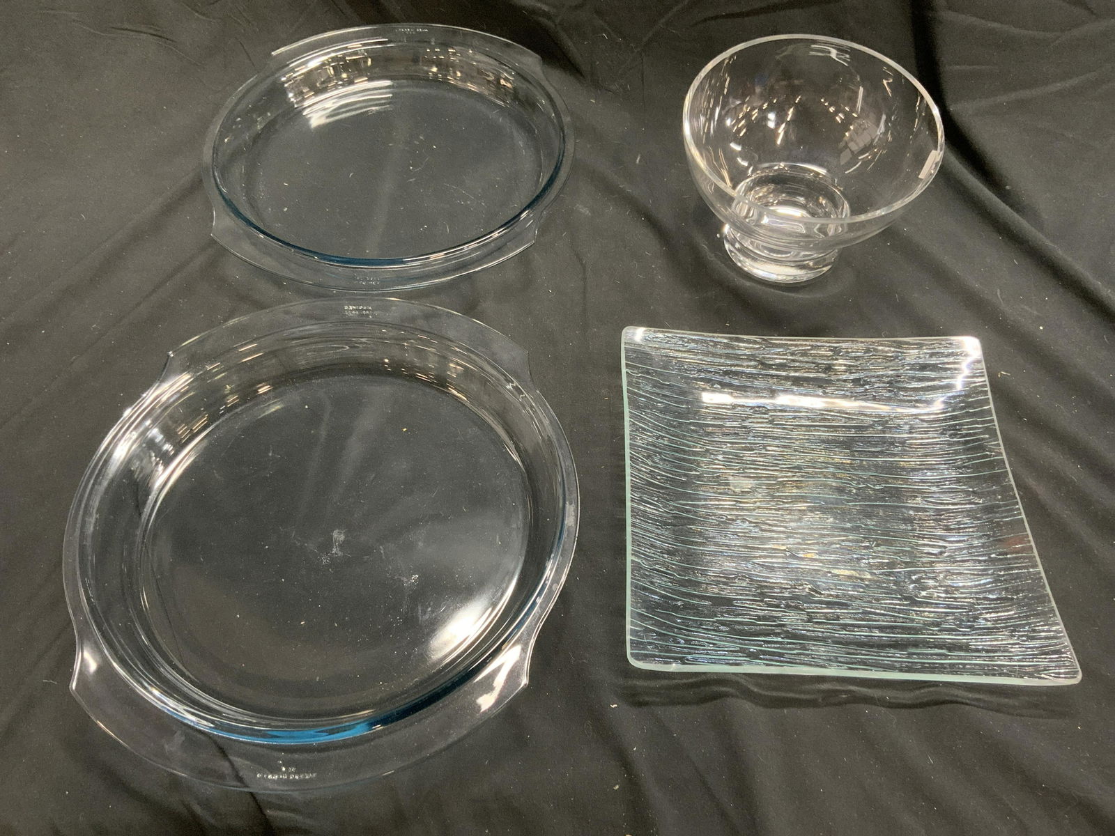 Lot 4 Assorted Glassware (1 of 6)