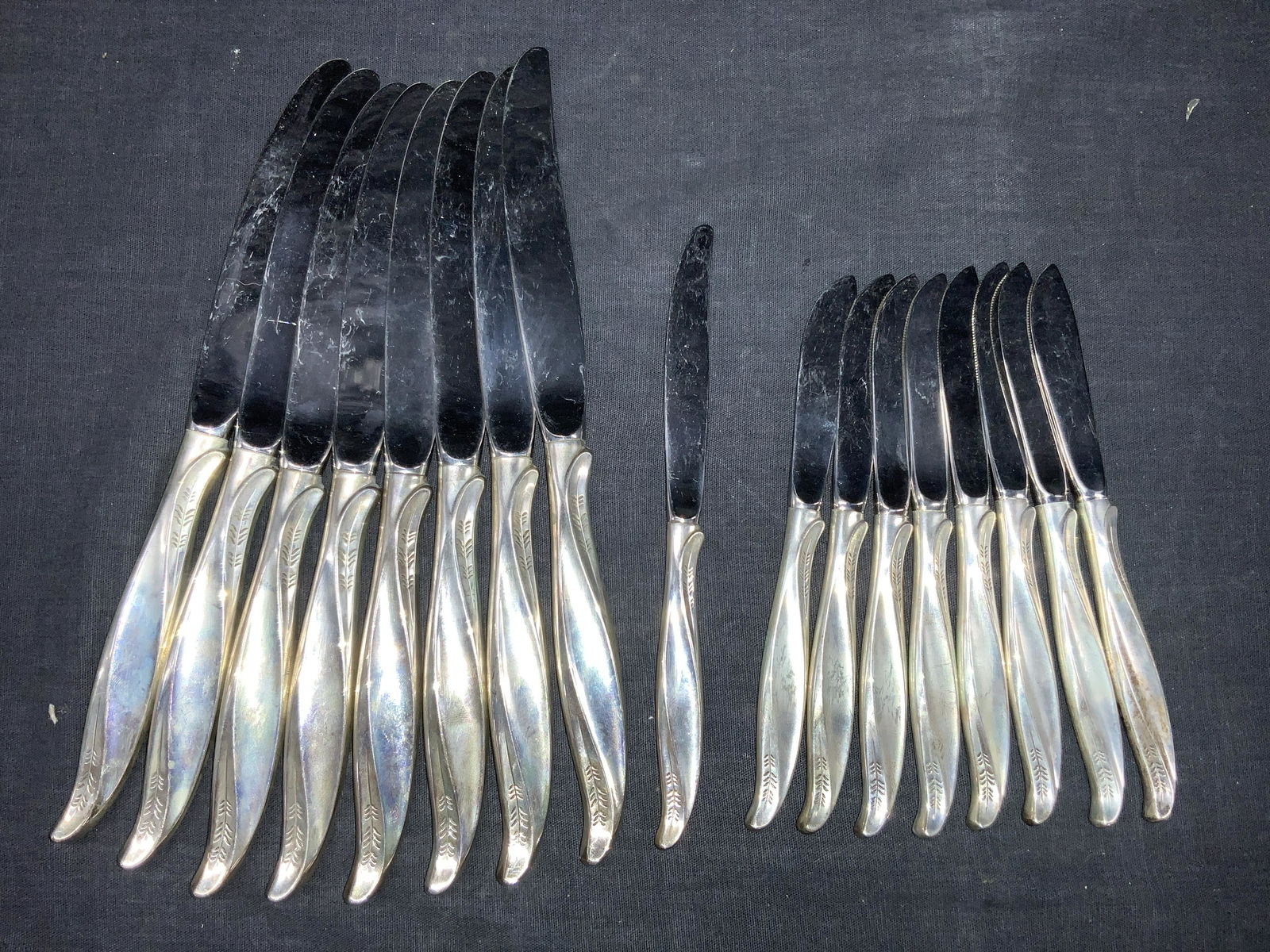 Set 17 Sterling Handle Knives (1 of 8)