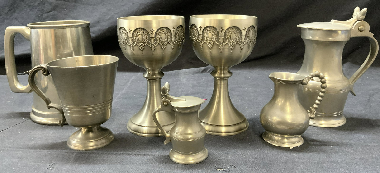 Lot 7 Assorted Vintage Pewter Vessels (1 of 9)