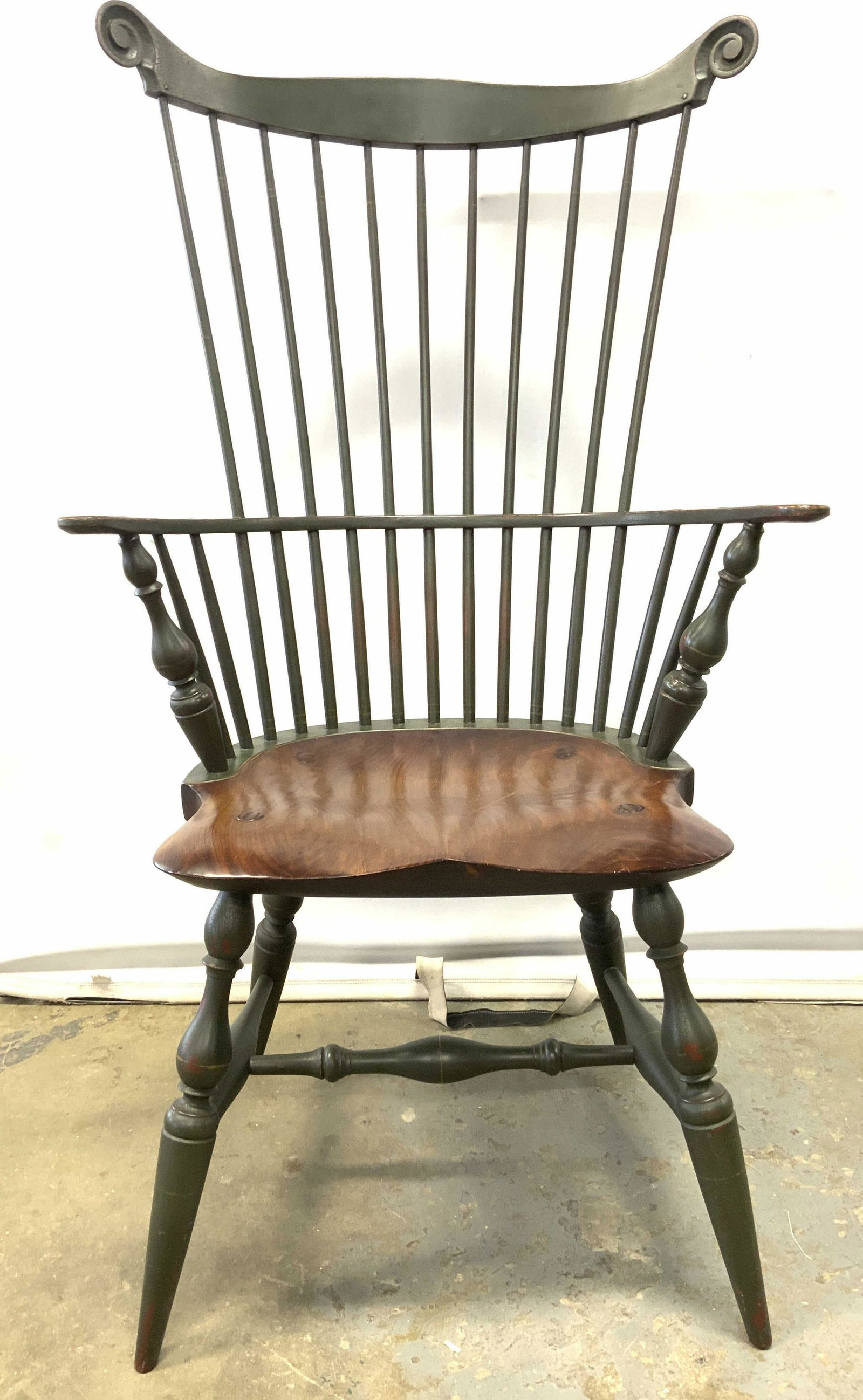 STRAW HILL Wooden Windsor Chair (1 of 9)