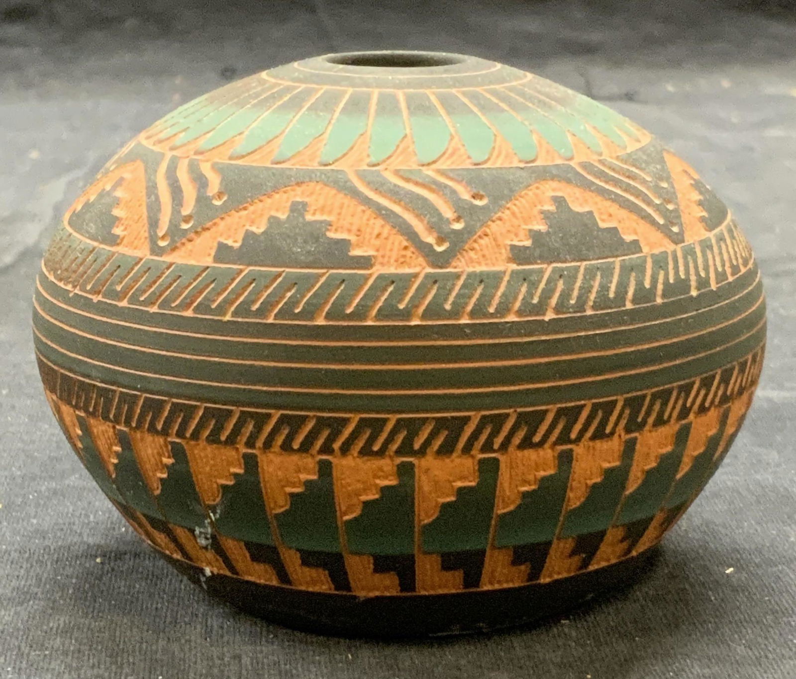 SUSIE CHARLIE Navajo Pottery Vessel (1 of 6)