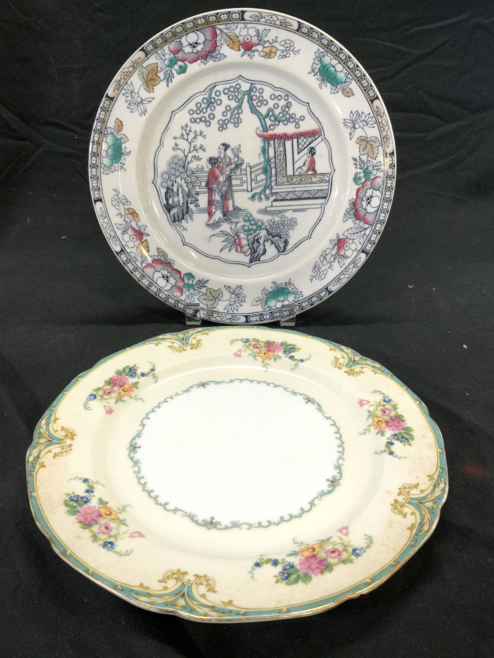 Lot 2 Vintage Assorted Porcelain Plates (1 of 9)