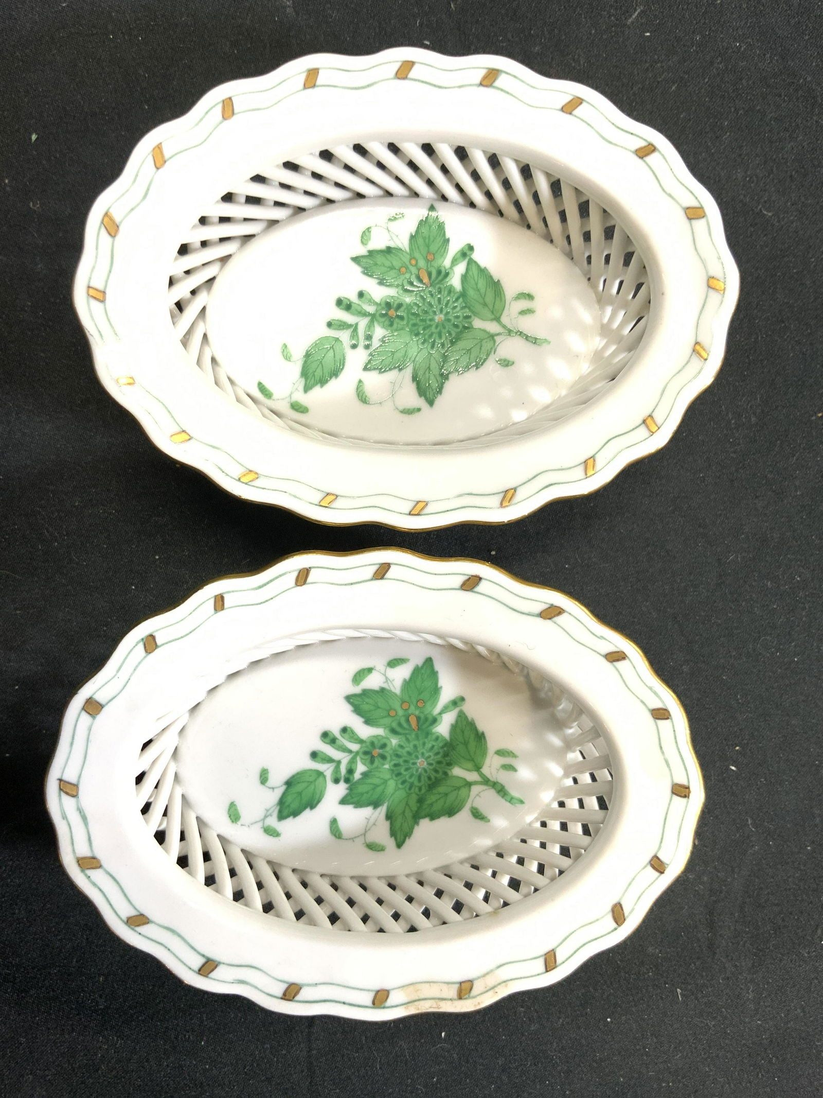 HEREND HUNGARY Pair Hand Painted Trinket Dishes (1 of 7)
