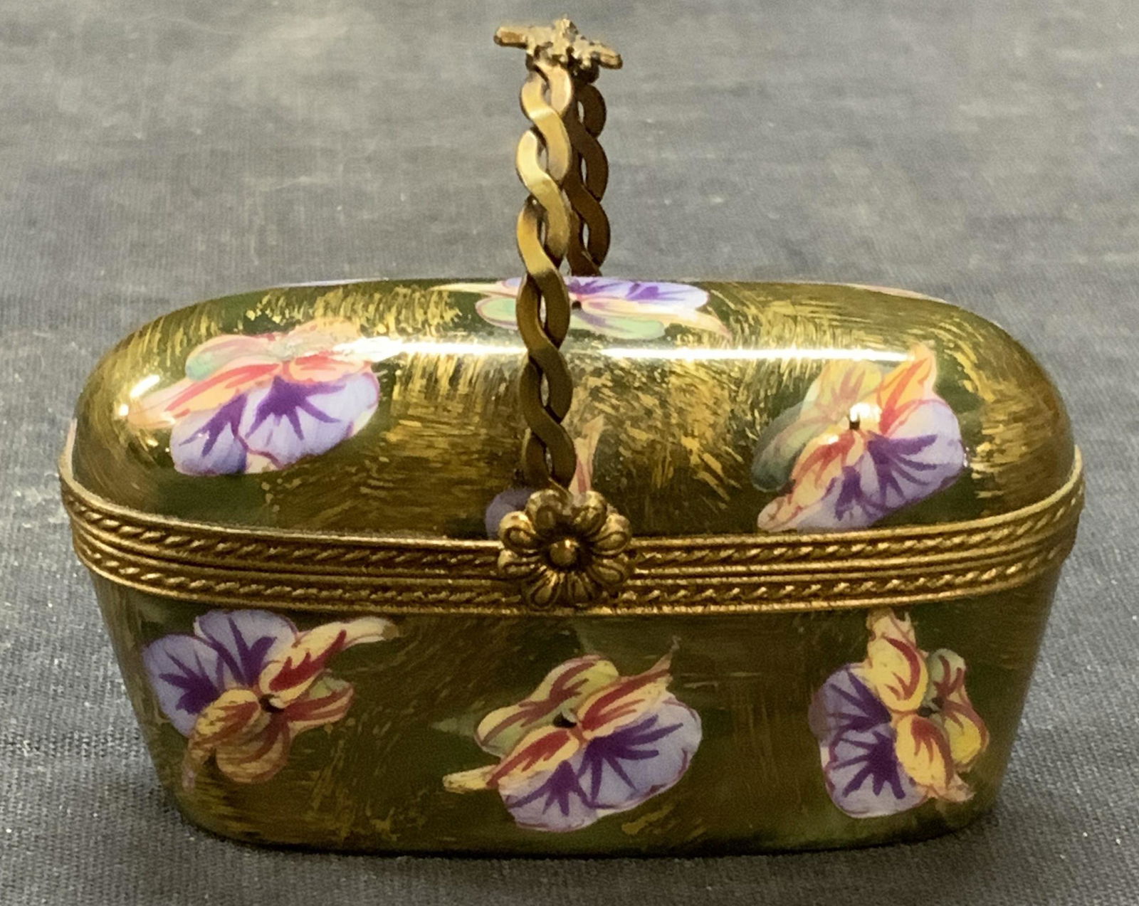 LIMOGES P CADAU Porcelain Basket Pill Box (1 of 7)