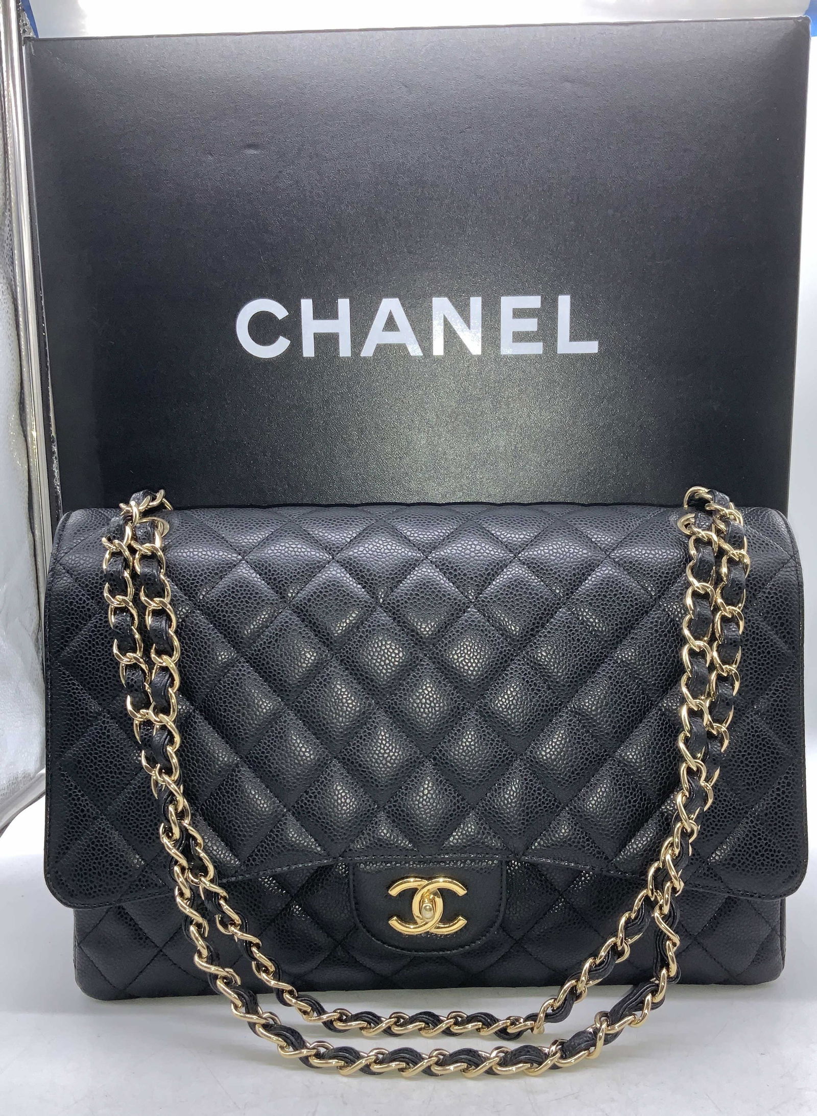 Maxi classic shop handbag