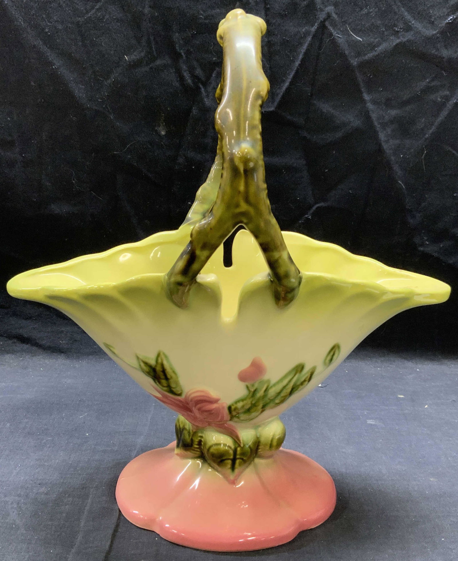 Mid Century HULL Art Pottery Woodland Basket USA (1 of 6)
