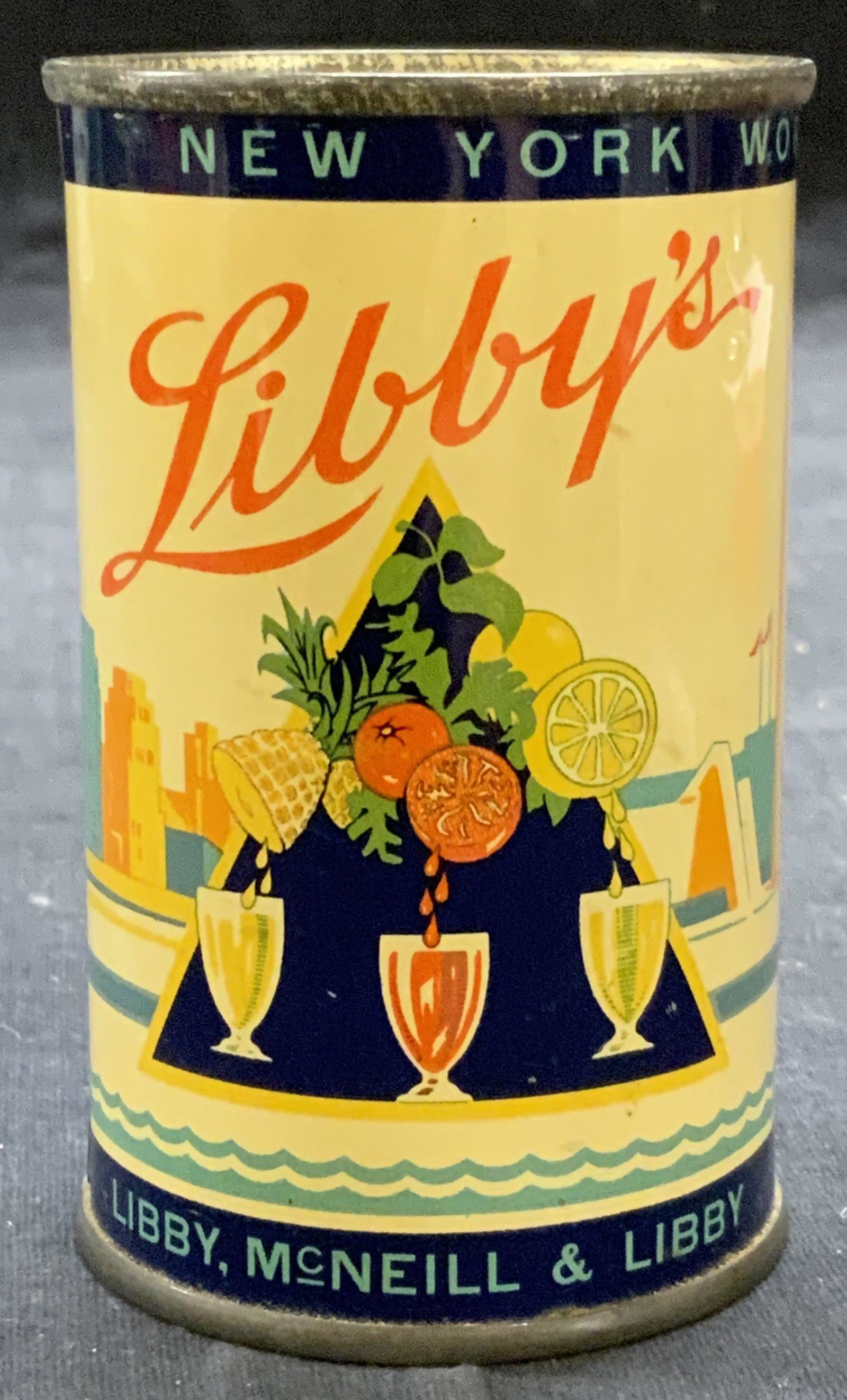 1939 New York Worlds Fair LIBBYS Tin Bank (1 of 6)